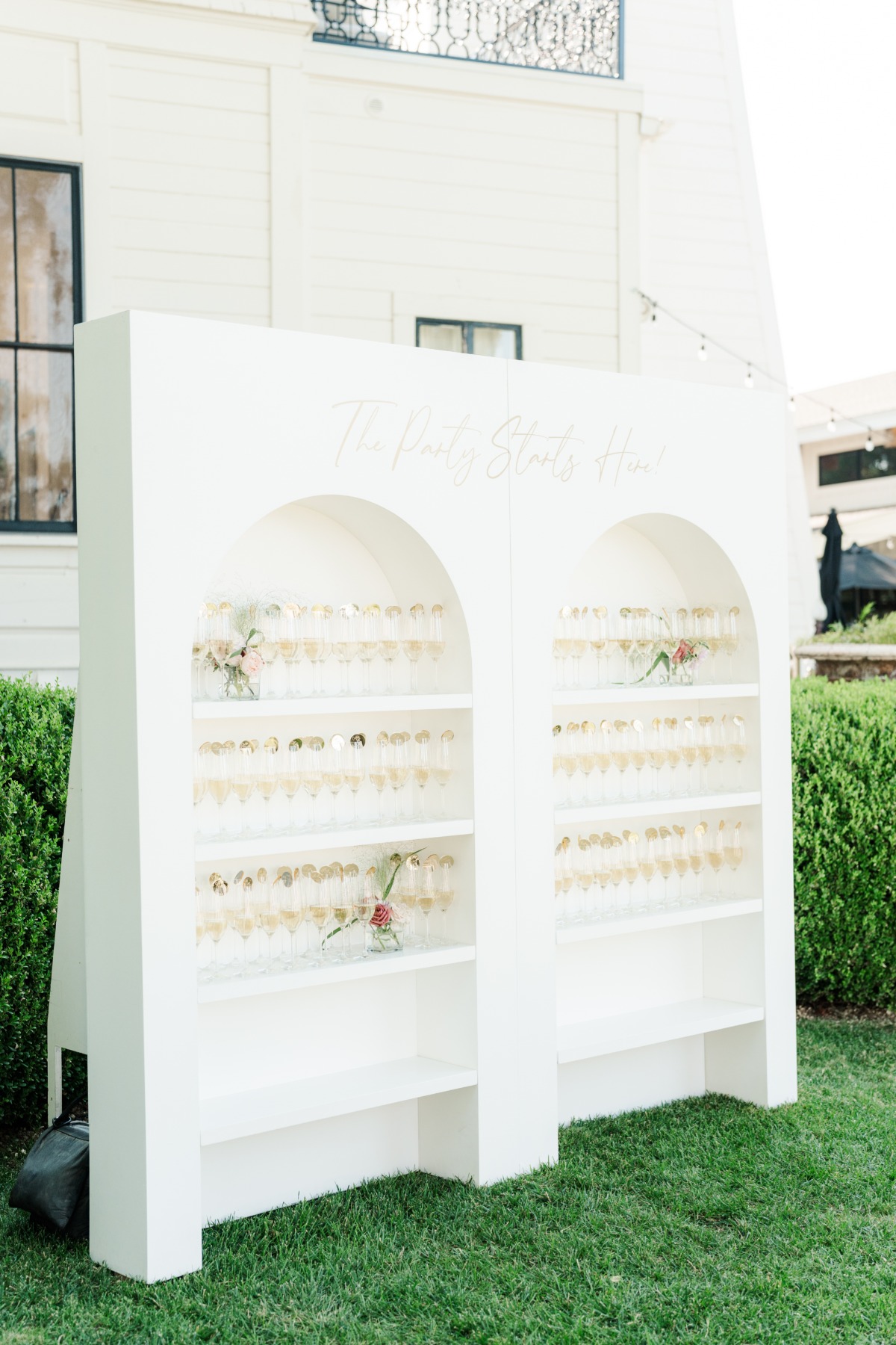 champagne escort cards