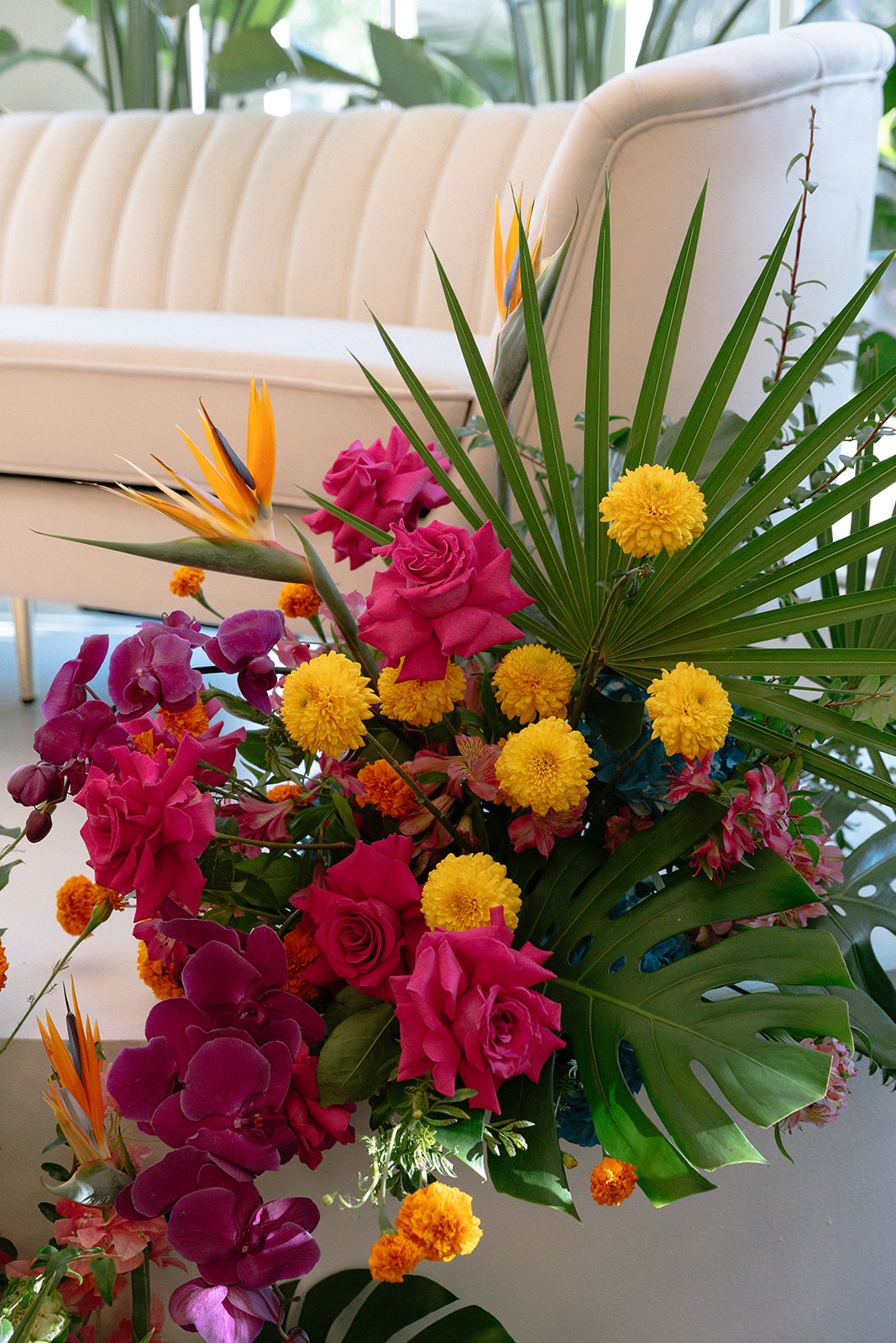 tropical wedding flowers