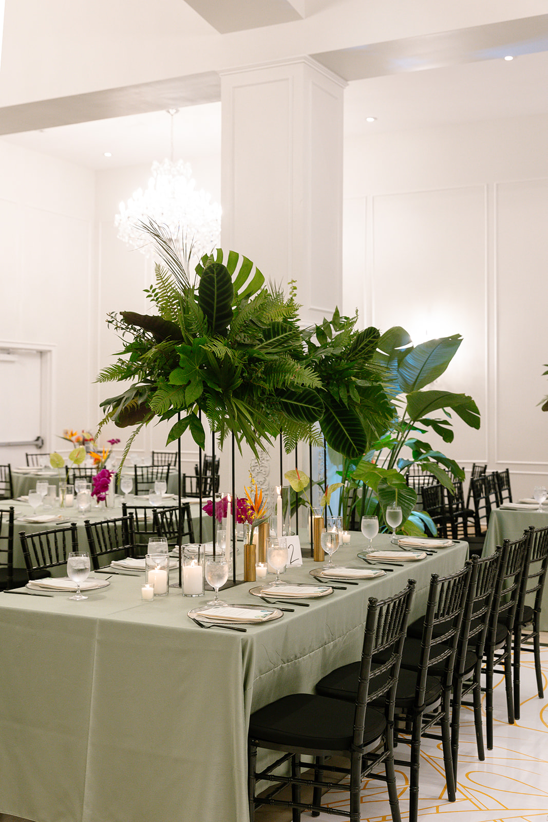 tropical wedding decorations