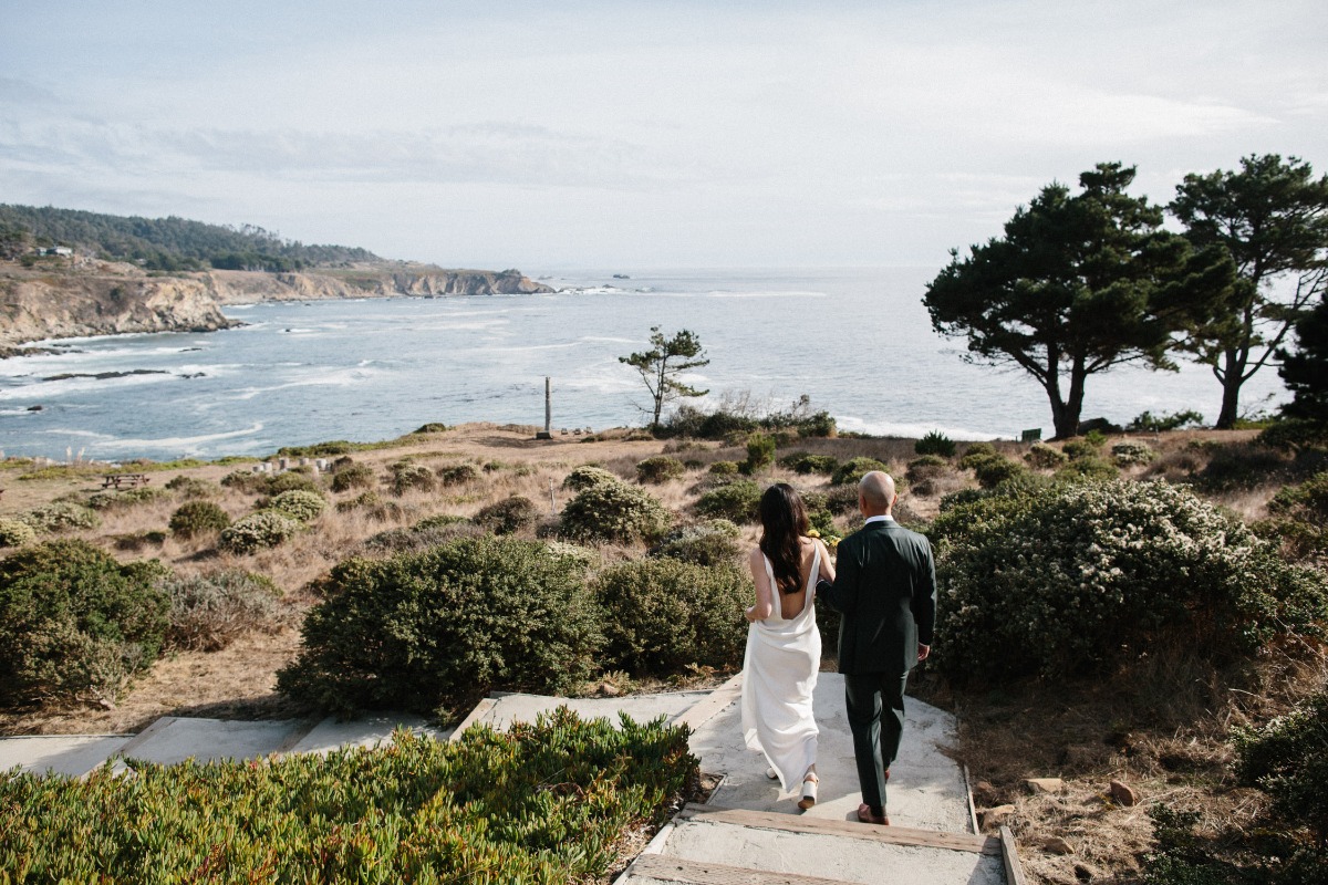 timber-cove-jenner-california-wedding-8