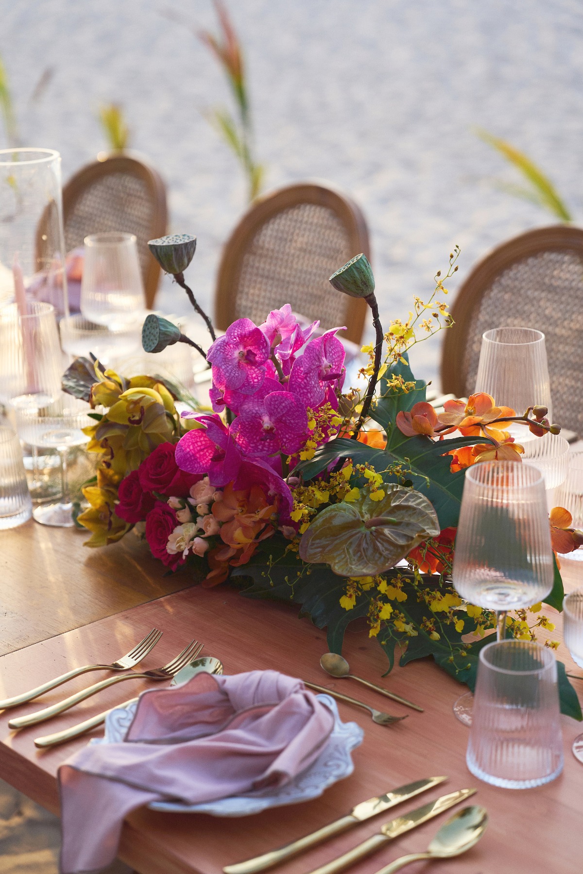 tropical centerpieces
