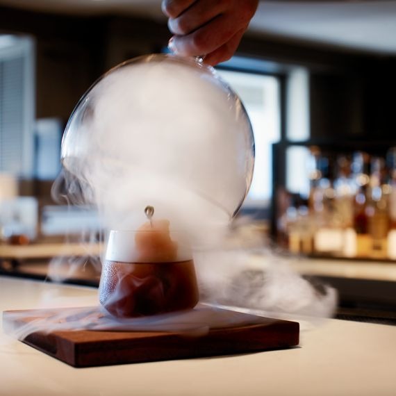 50578422-ritz-bar-old-fashionedS