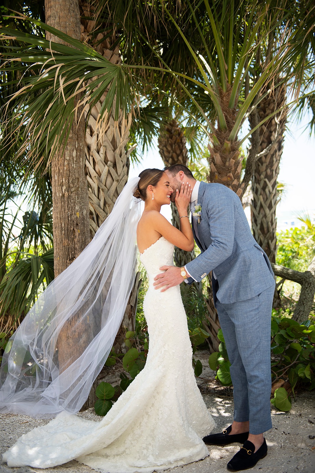 blue and white wedding inspiration