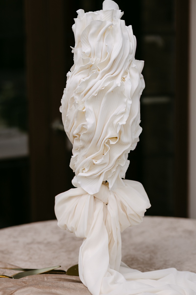 gravity defying wedding cake