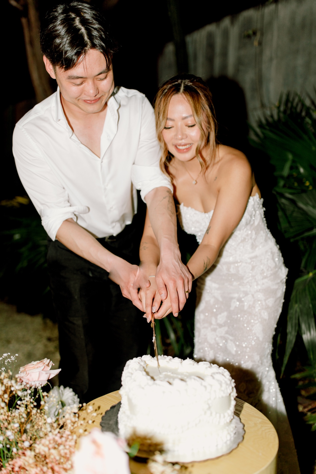 small wedding cake trend