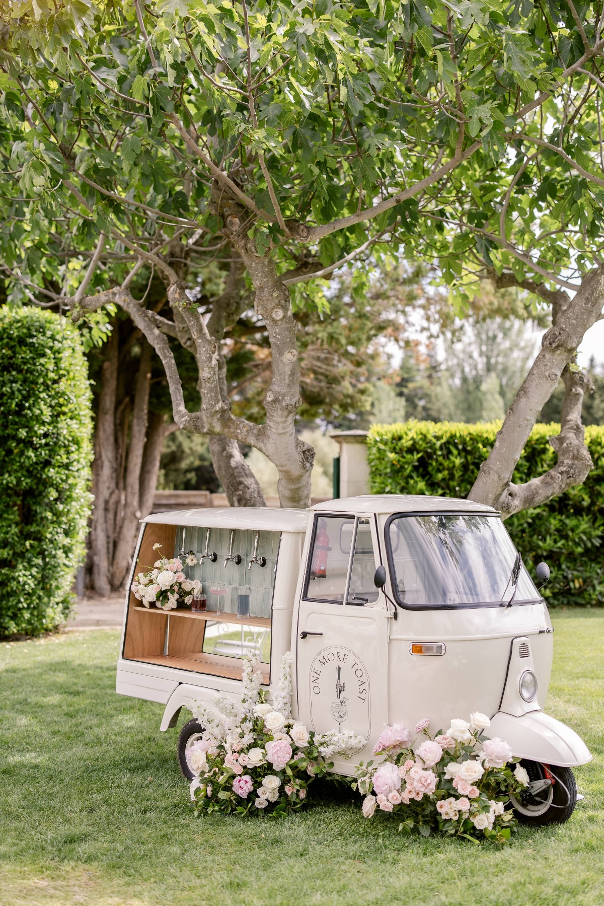 rental cocktail cart