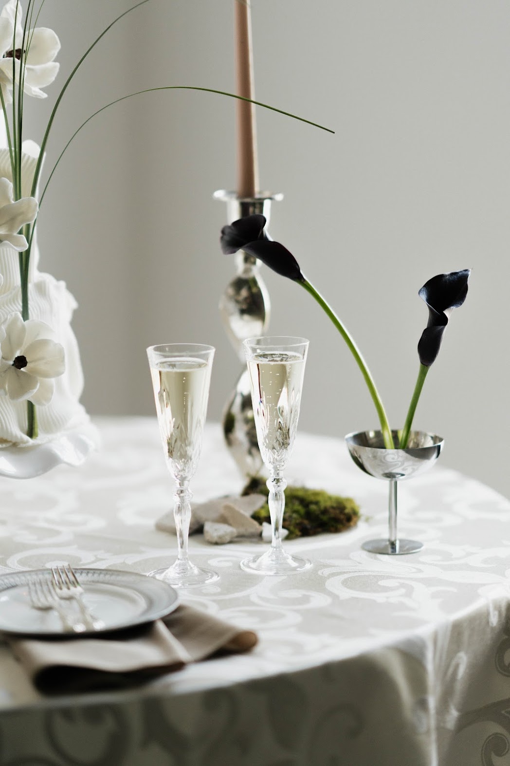minimal stem centerpieces