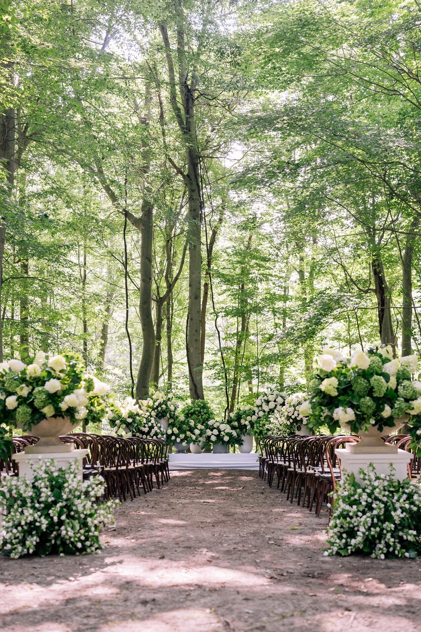 all white wedding flowers