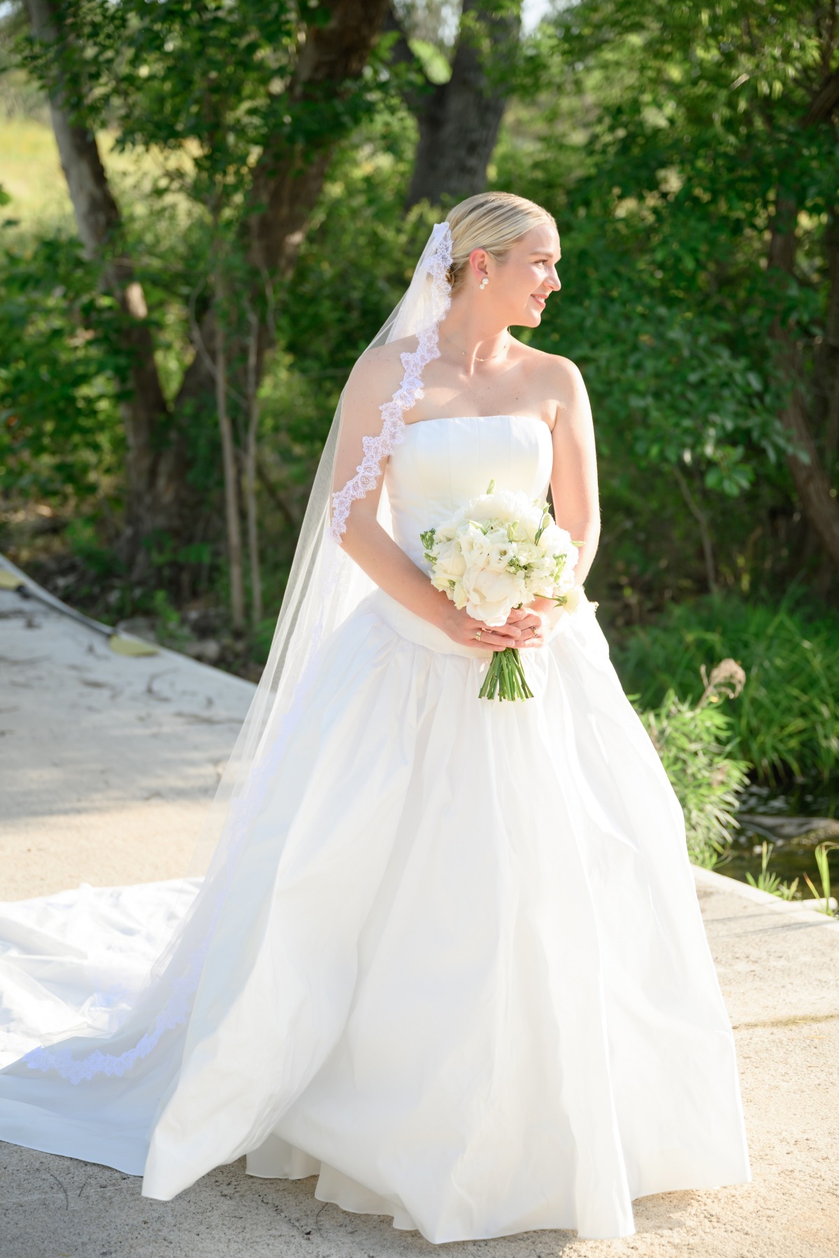 timeless bridal look