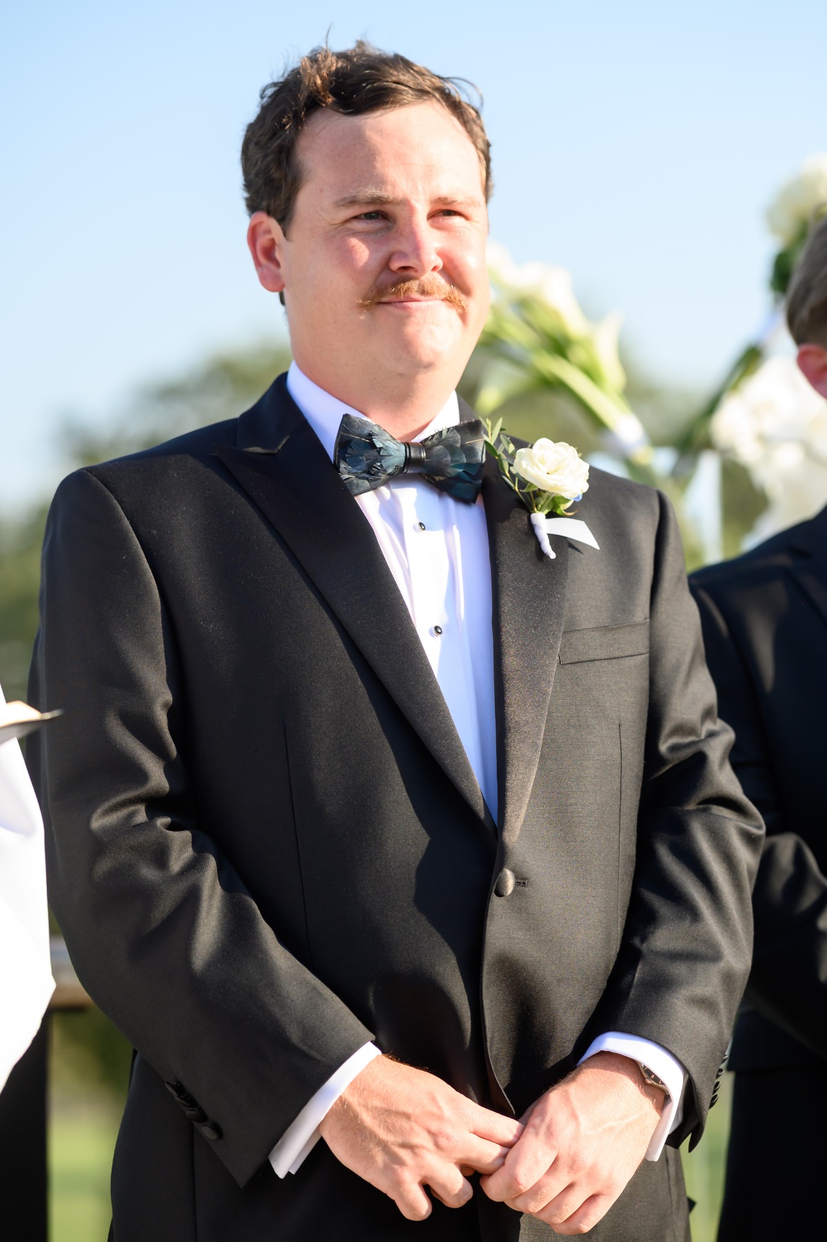 groom ceremony photo ideas