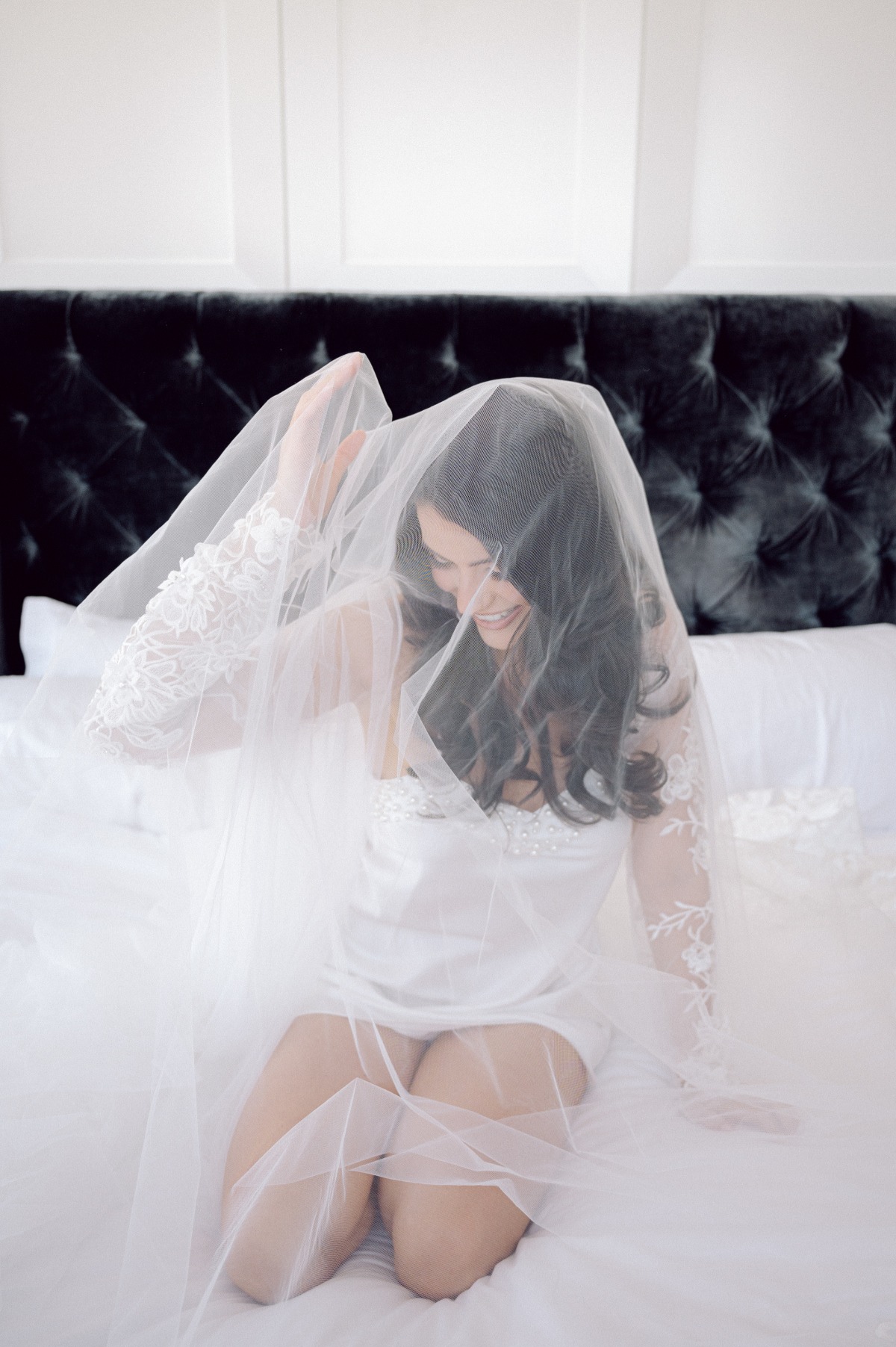 cute wedding getting ready bridal portrait ideas