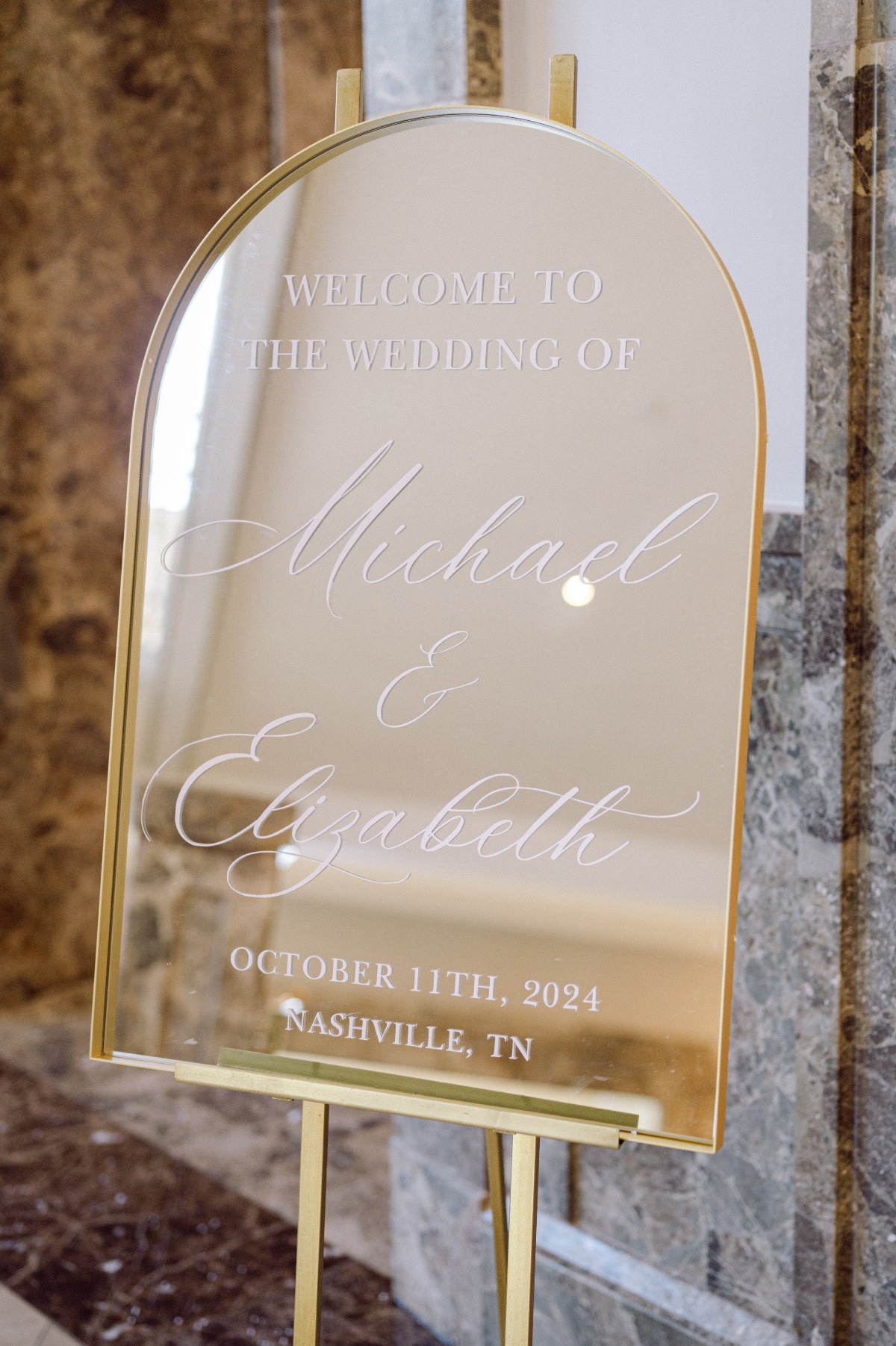mirrored wedding welcome sign ideas