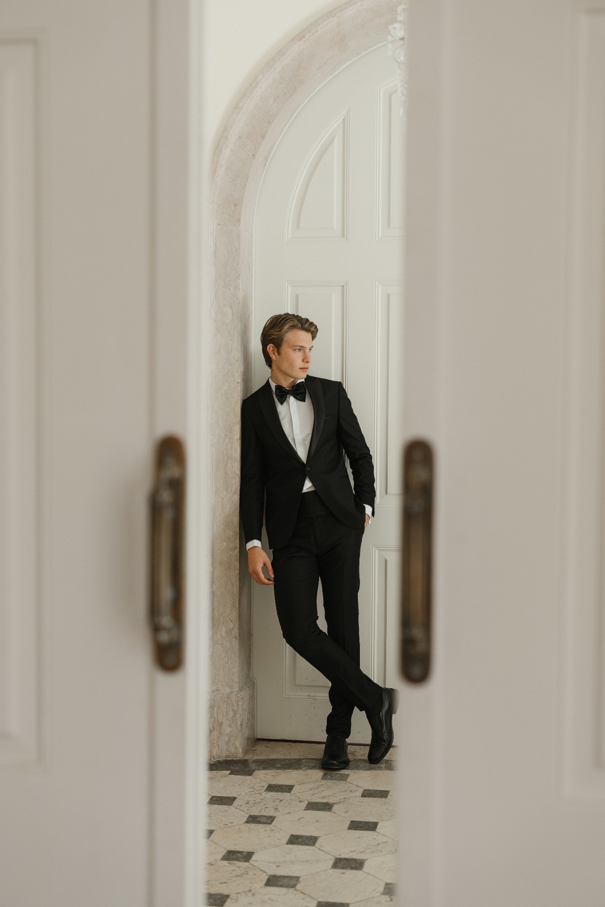 black tie bow tie