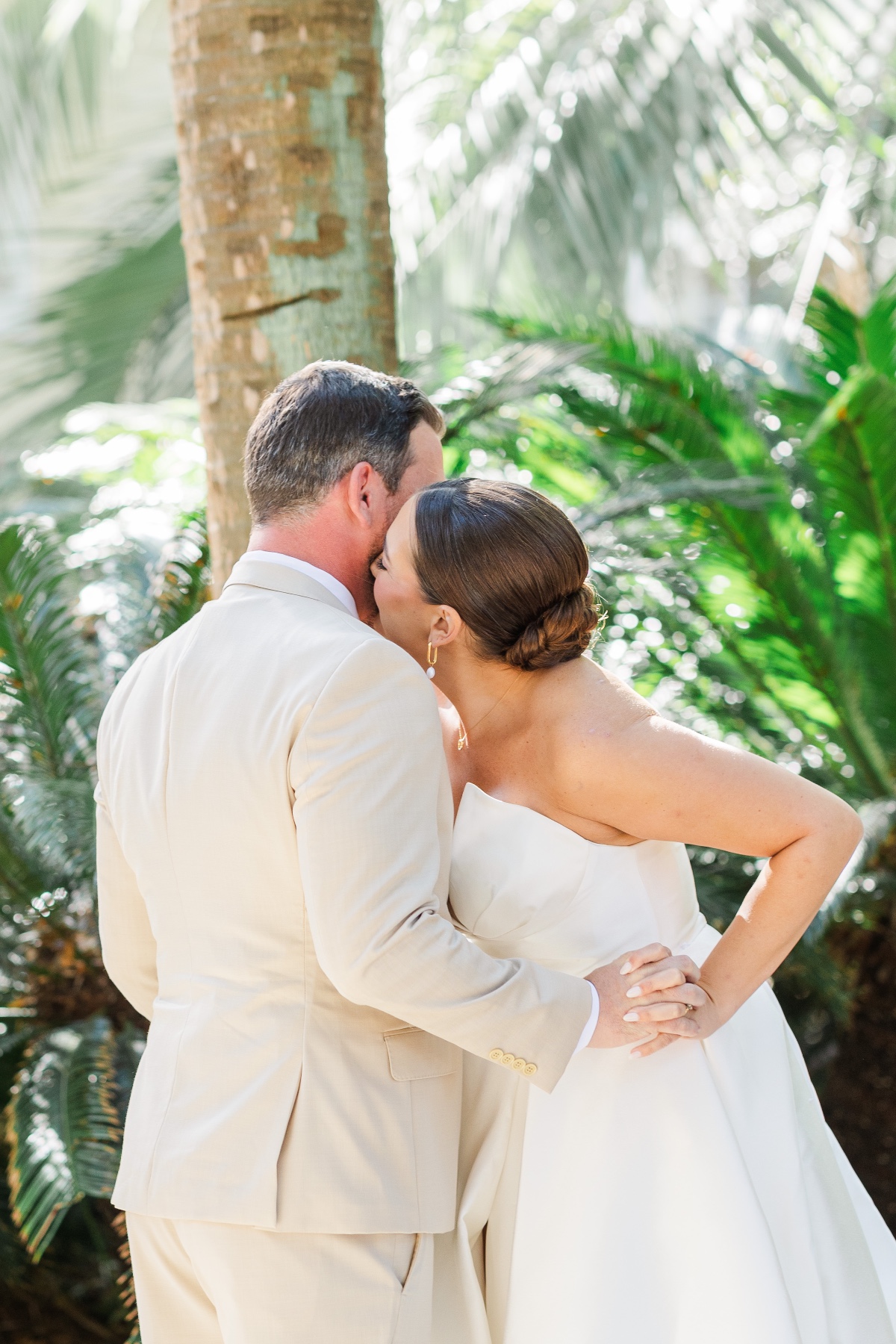 chic chignon wedding hairstyle