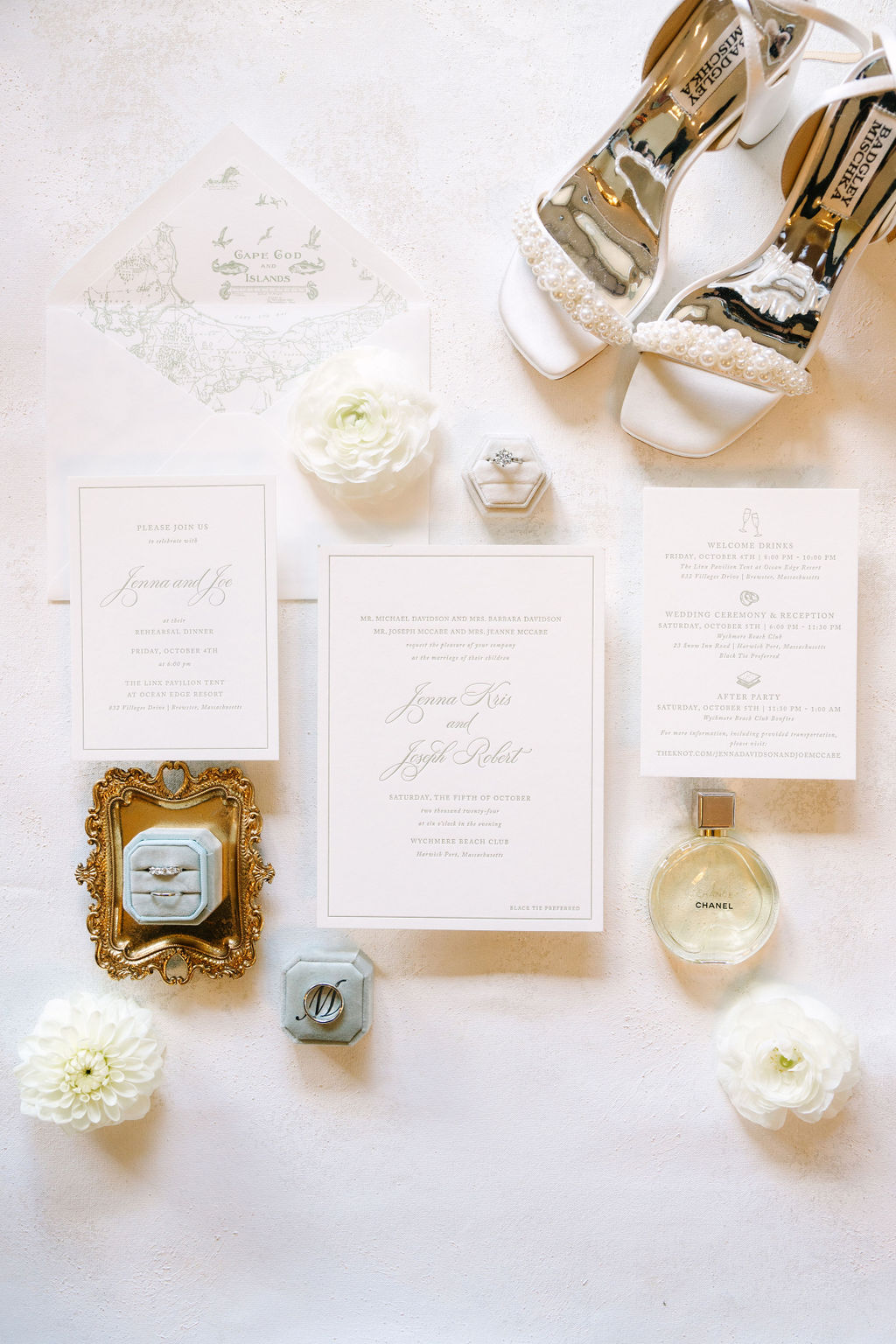 simple wedding invitation suite