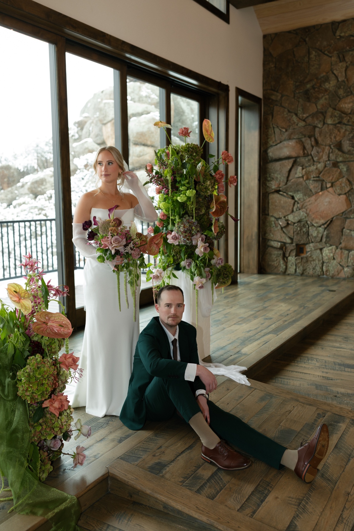modern wedding portrait pose ideas
