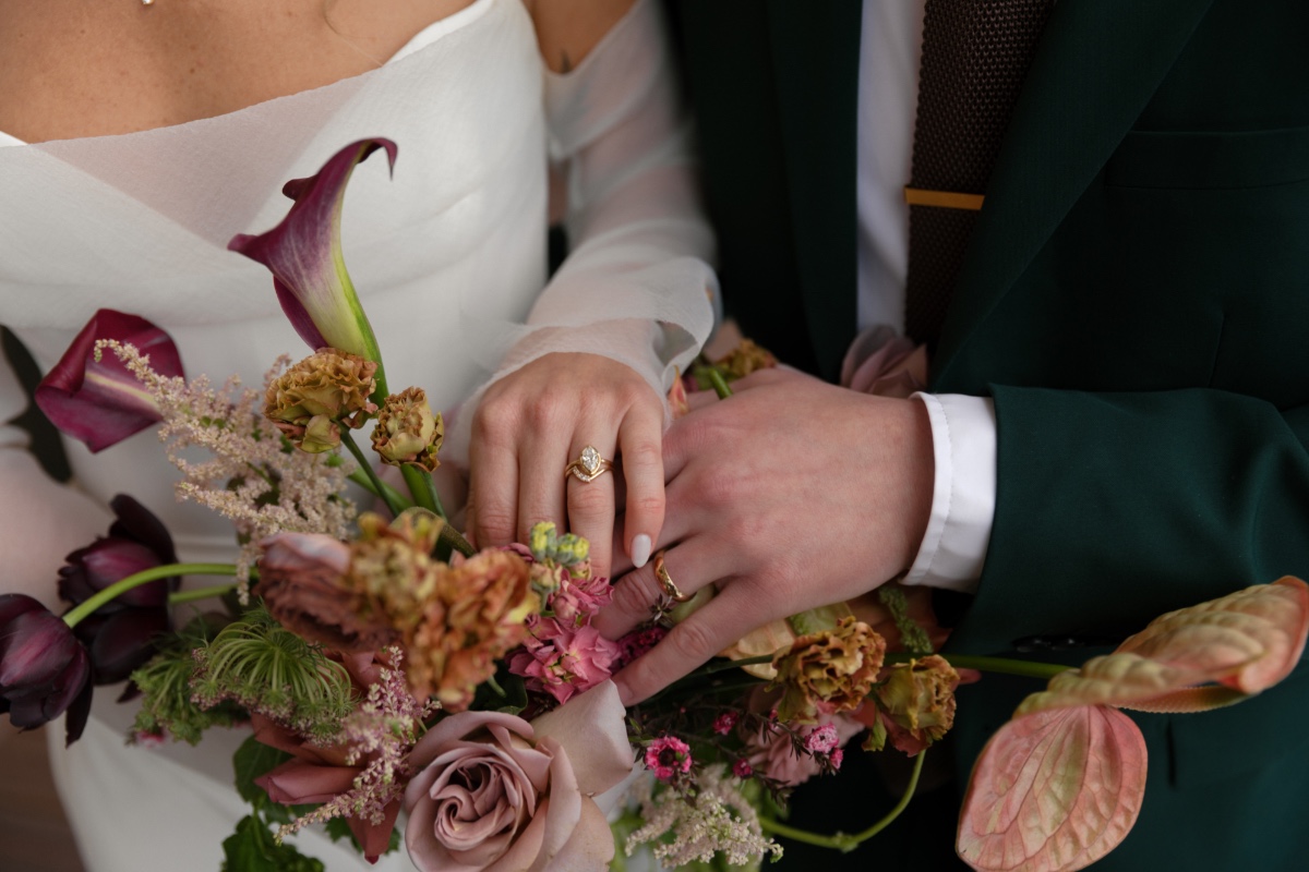 oval engagement ring