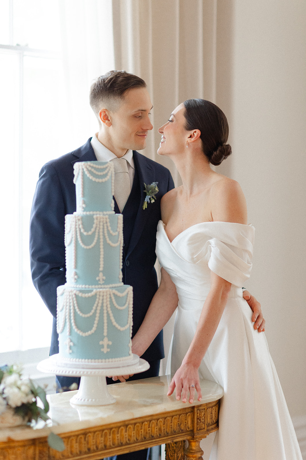timeless-cinderella-romance-at-manoir-maplewood-quebec-115