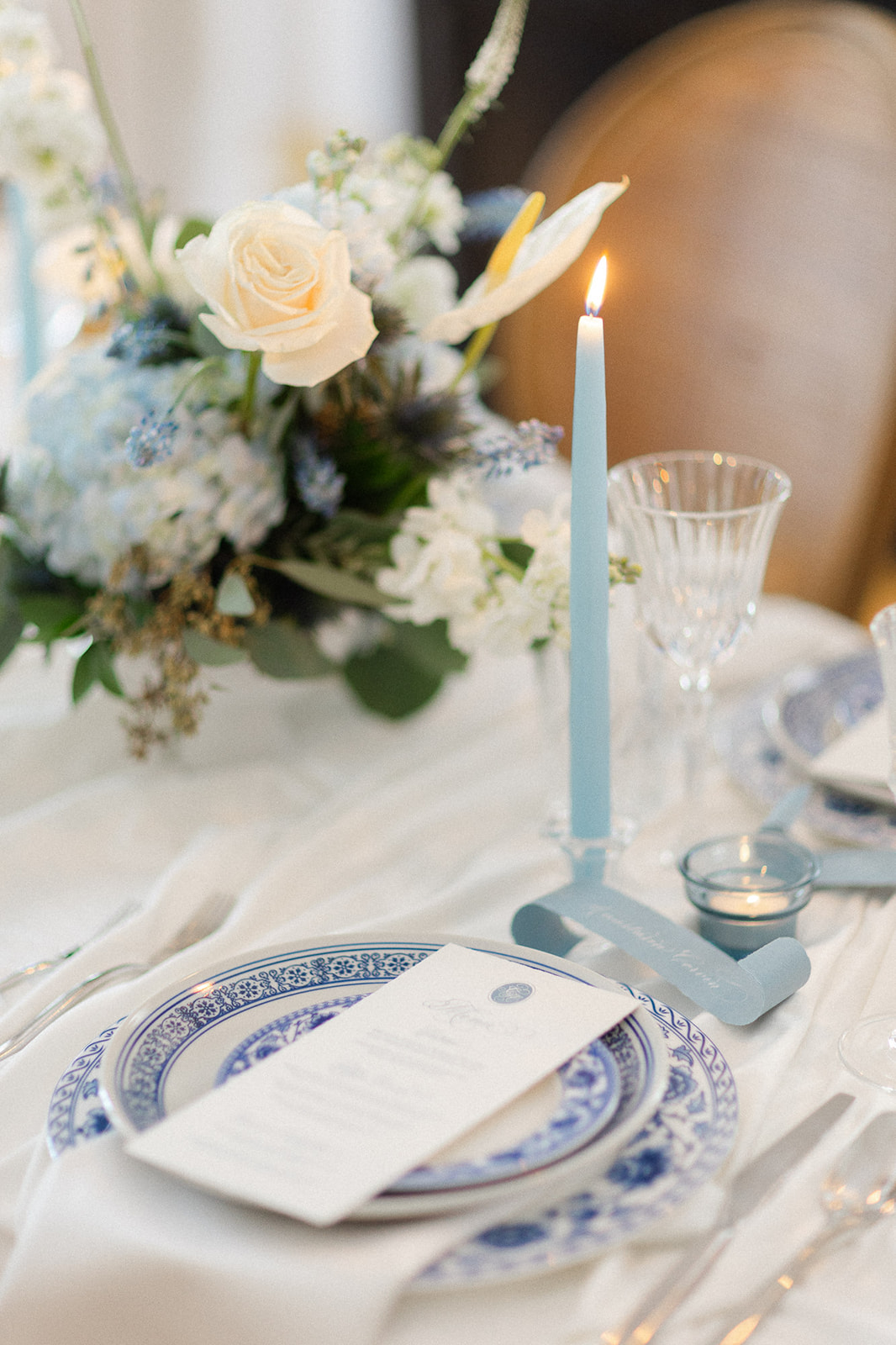 timeless-cinderella-romance-at-manoir-maplewood-quebec-15