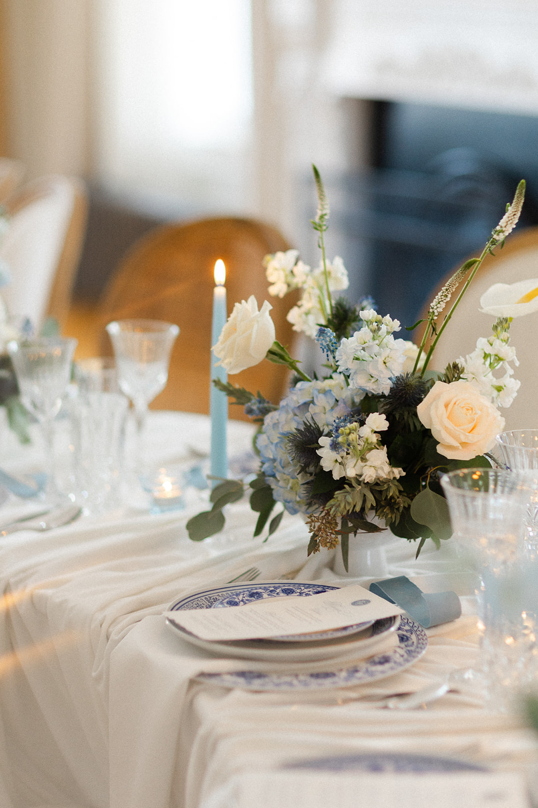 timeless-cinderella-romance-at-manoir-maplewood-quebec-16