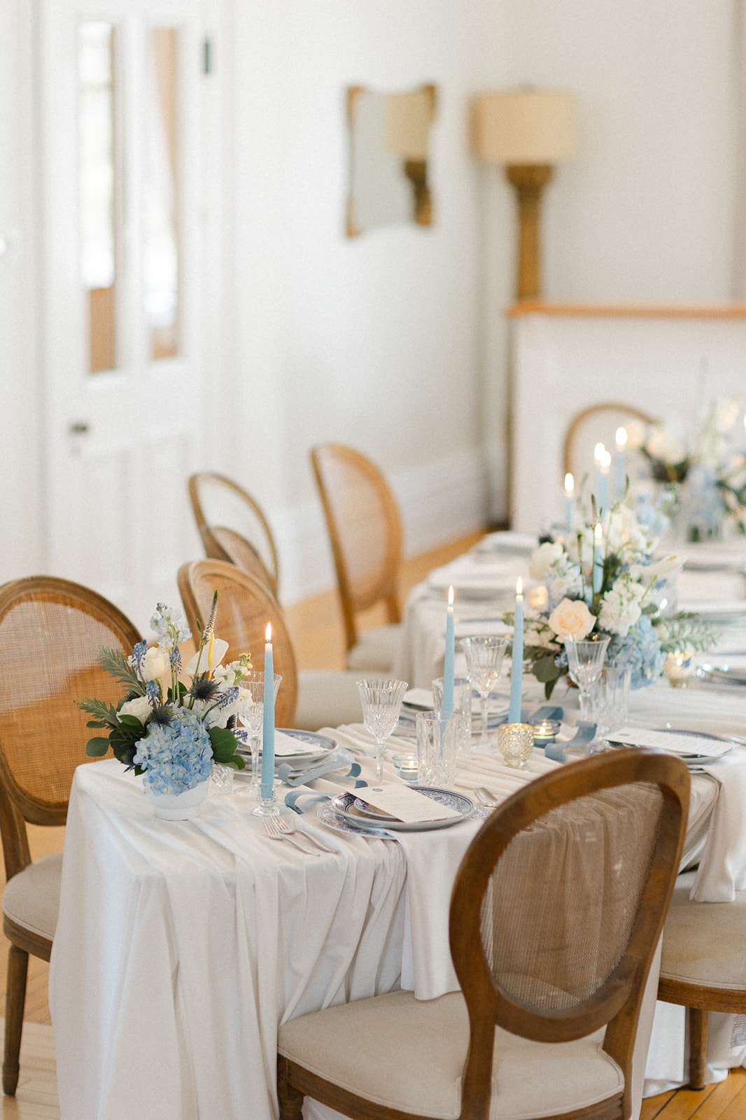 timeless-cinderella-romance-at-manoir-maplewood-quebec-18