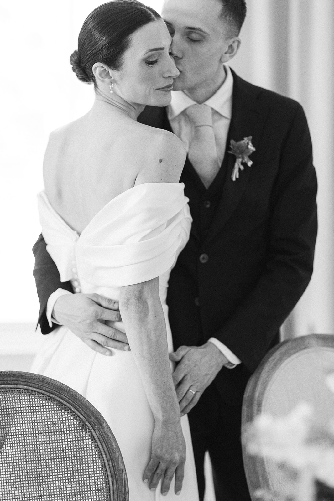 timeless-cinderella-romance-at-manoir-maplewood-quebec-98