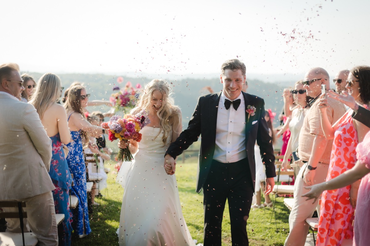 petal toss at wedding in italy