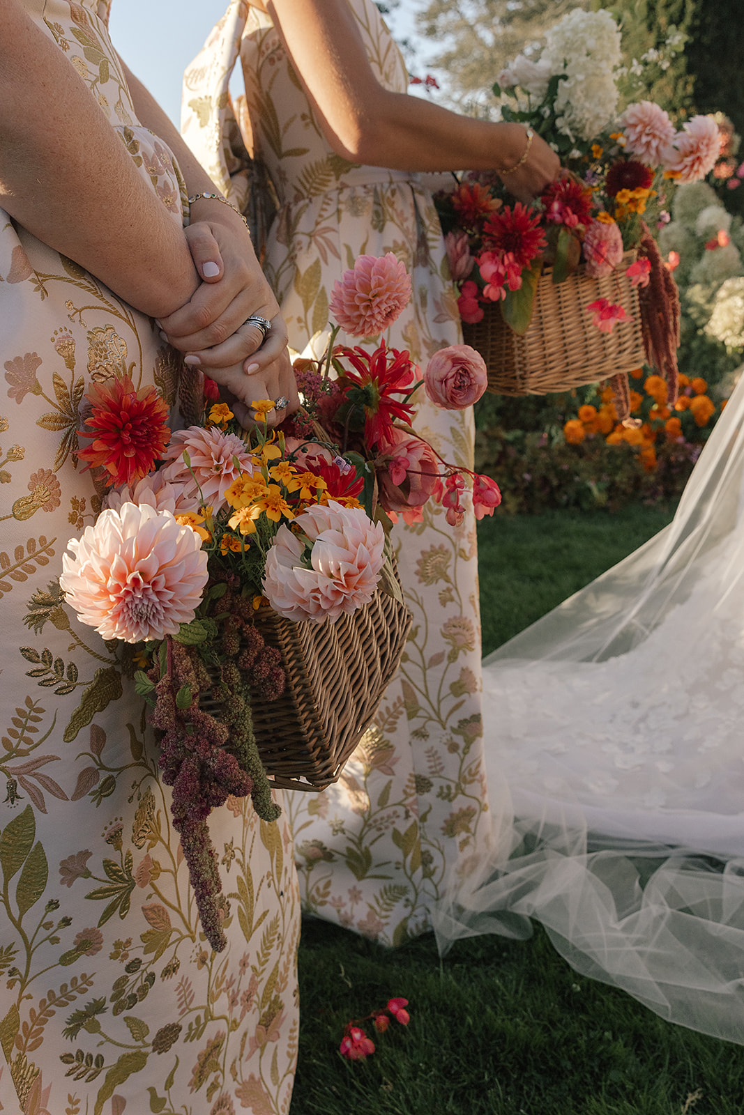 bridesmaid flower baskets
