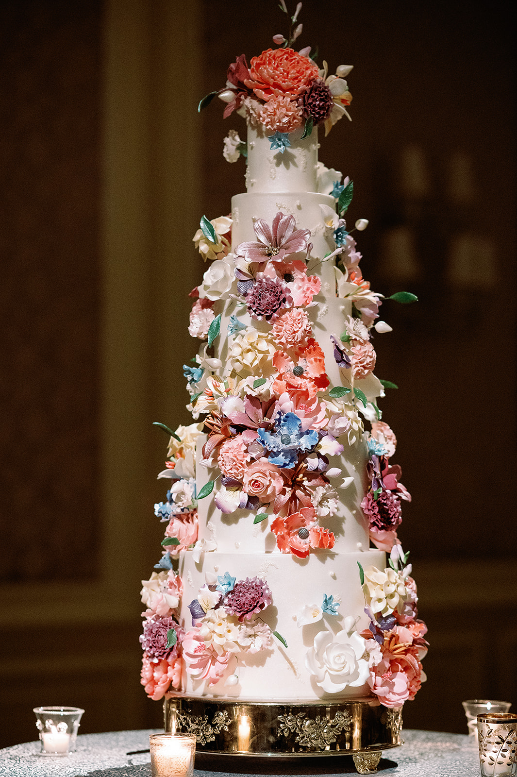 pastel sugar flowers for wedding cake