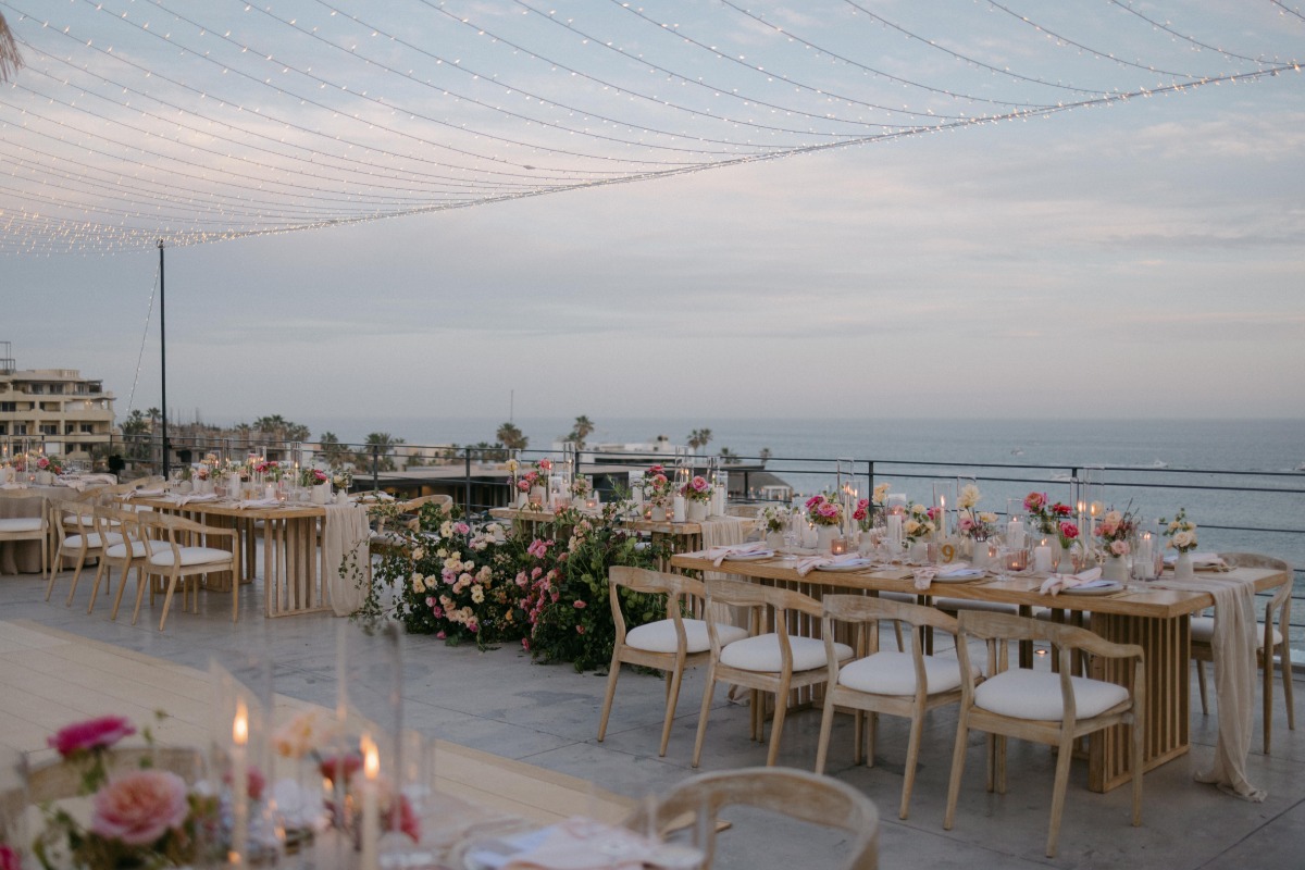 pink and ivory centerpieces