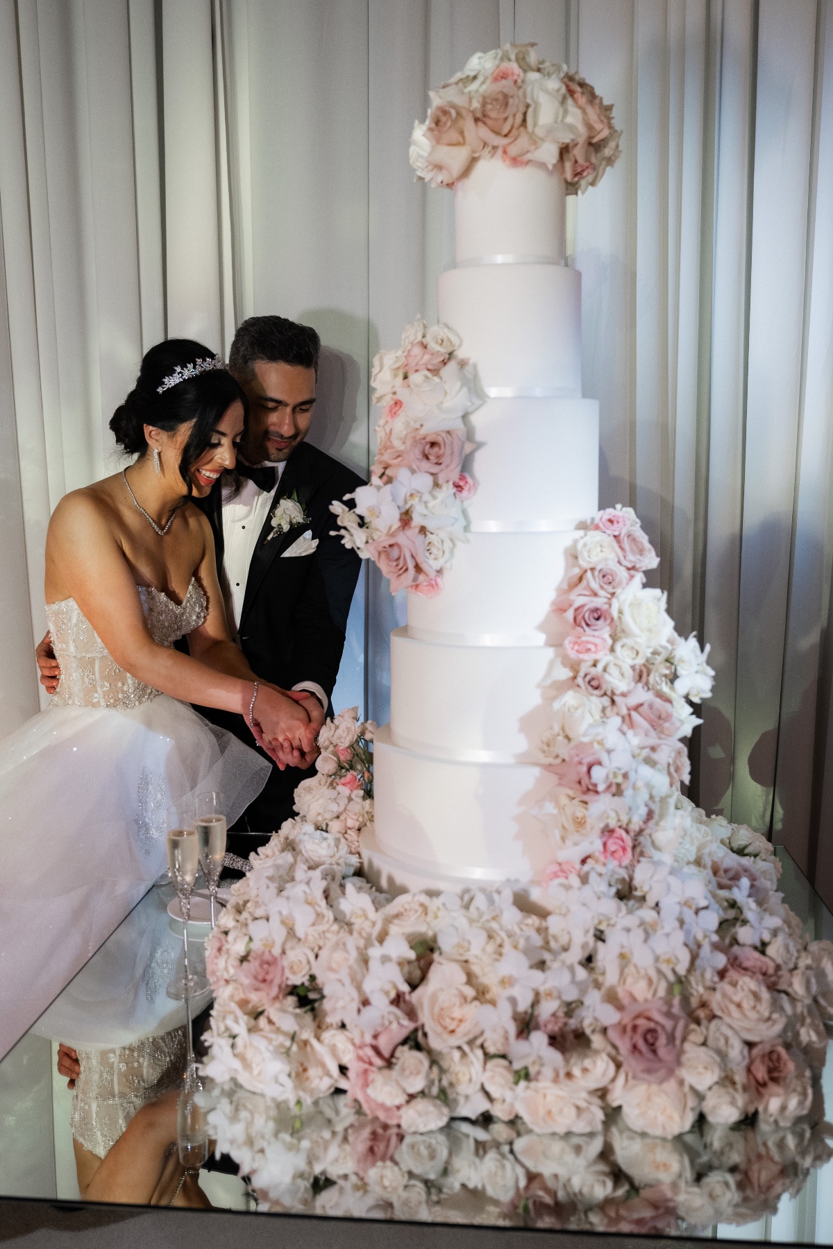 Pink and white rose wedding cake