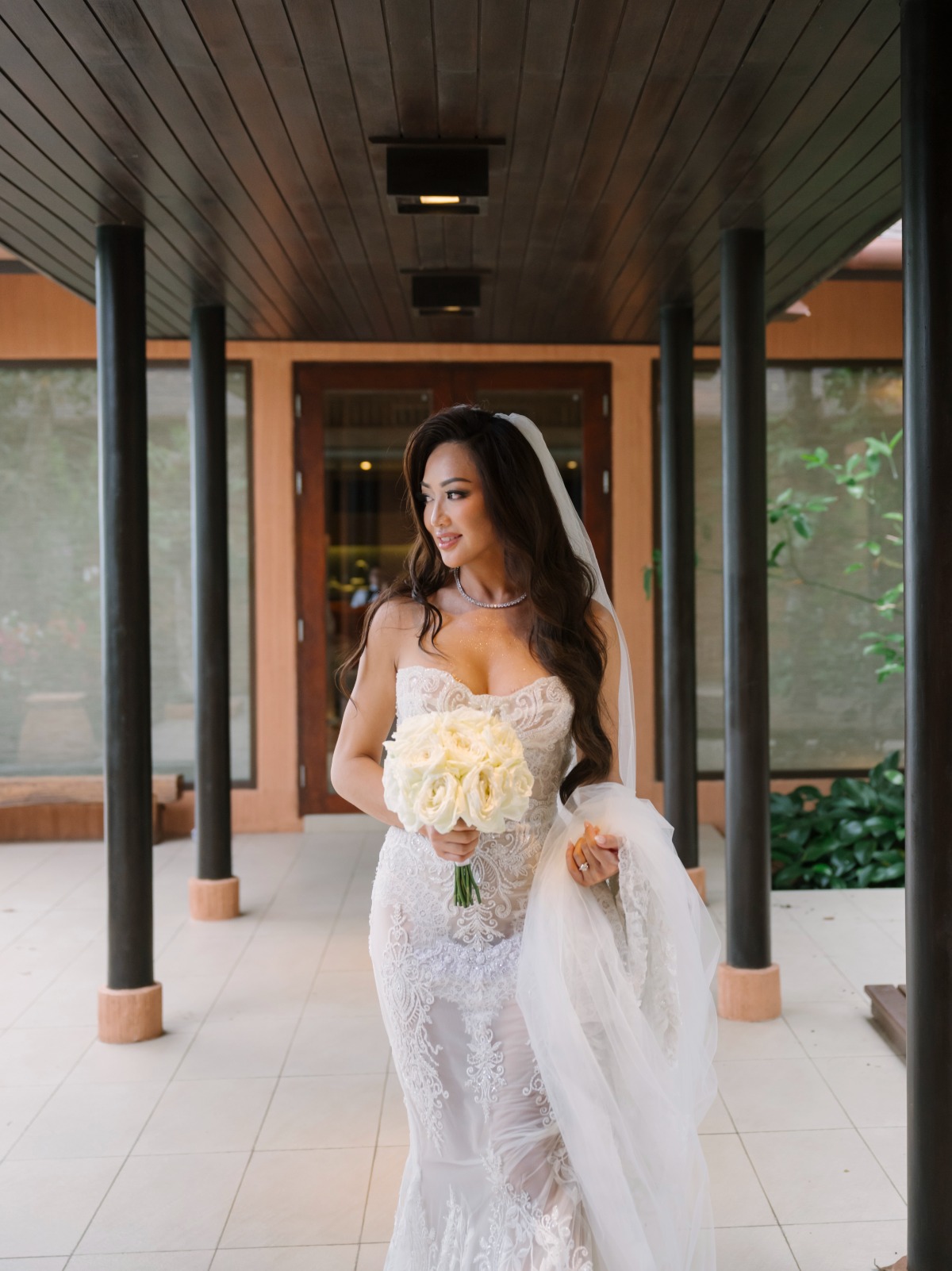 fitted strapless wedding dress