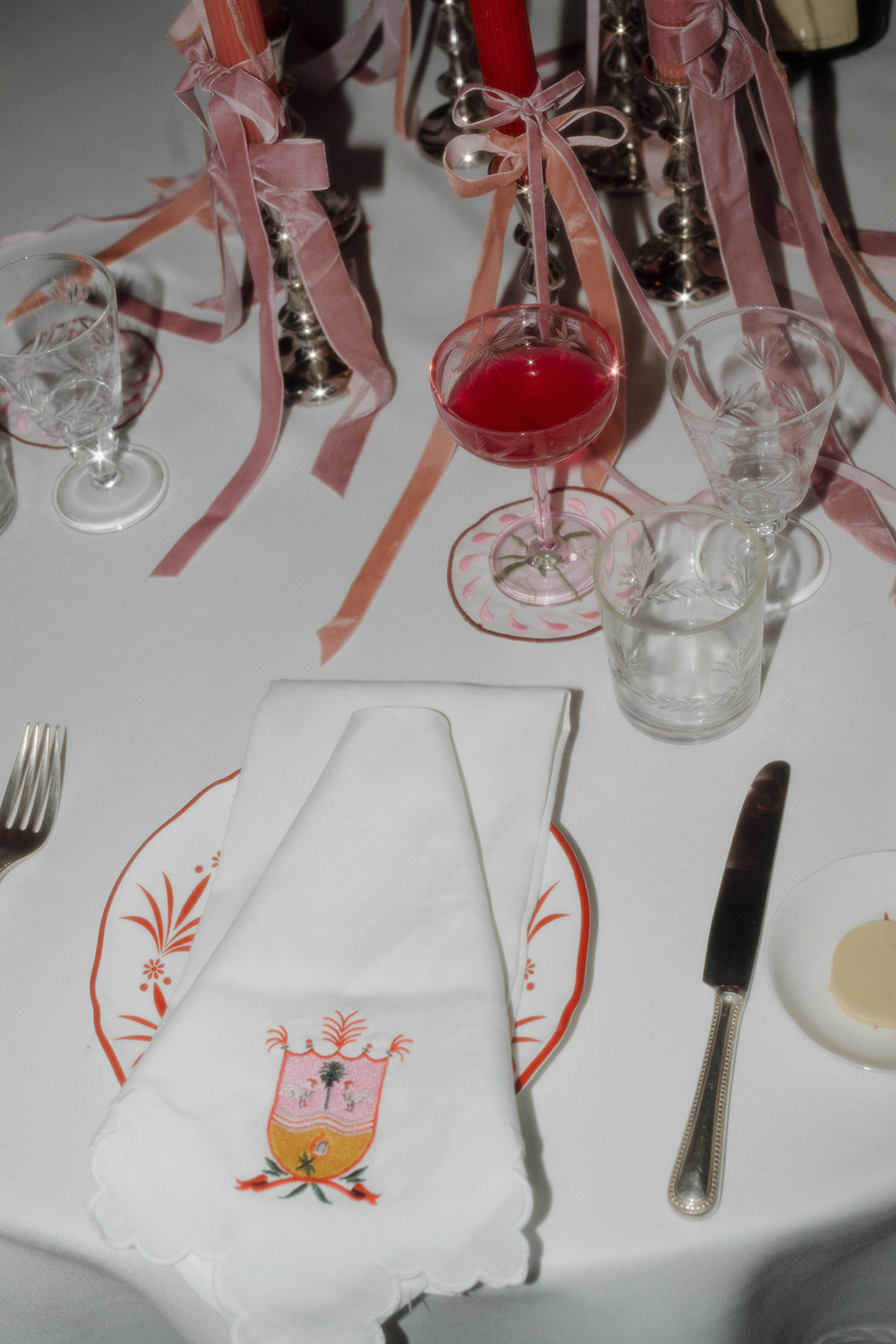 pink and red bow wedding ideas