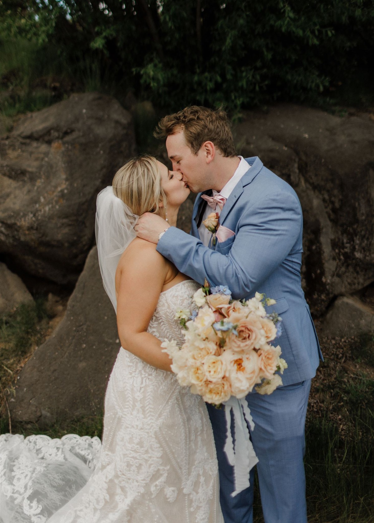 peach bridal bouquet