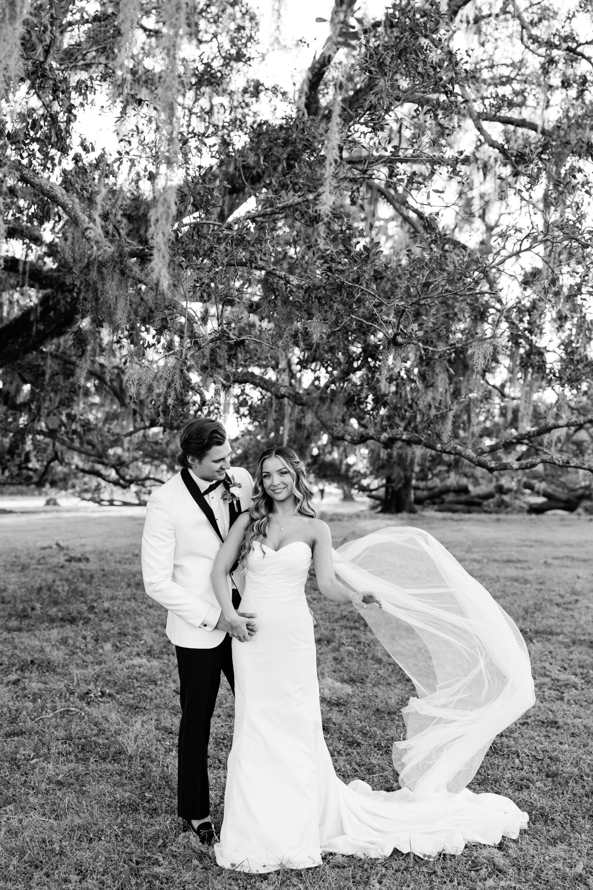 kalea-and-sam-colnial-at-sunset-wedding-san-antonio-tampa-fl-expedition-joy-photography-84