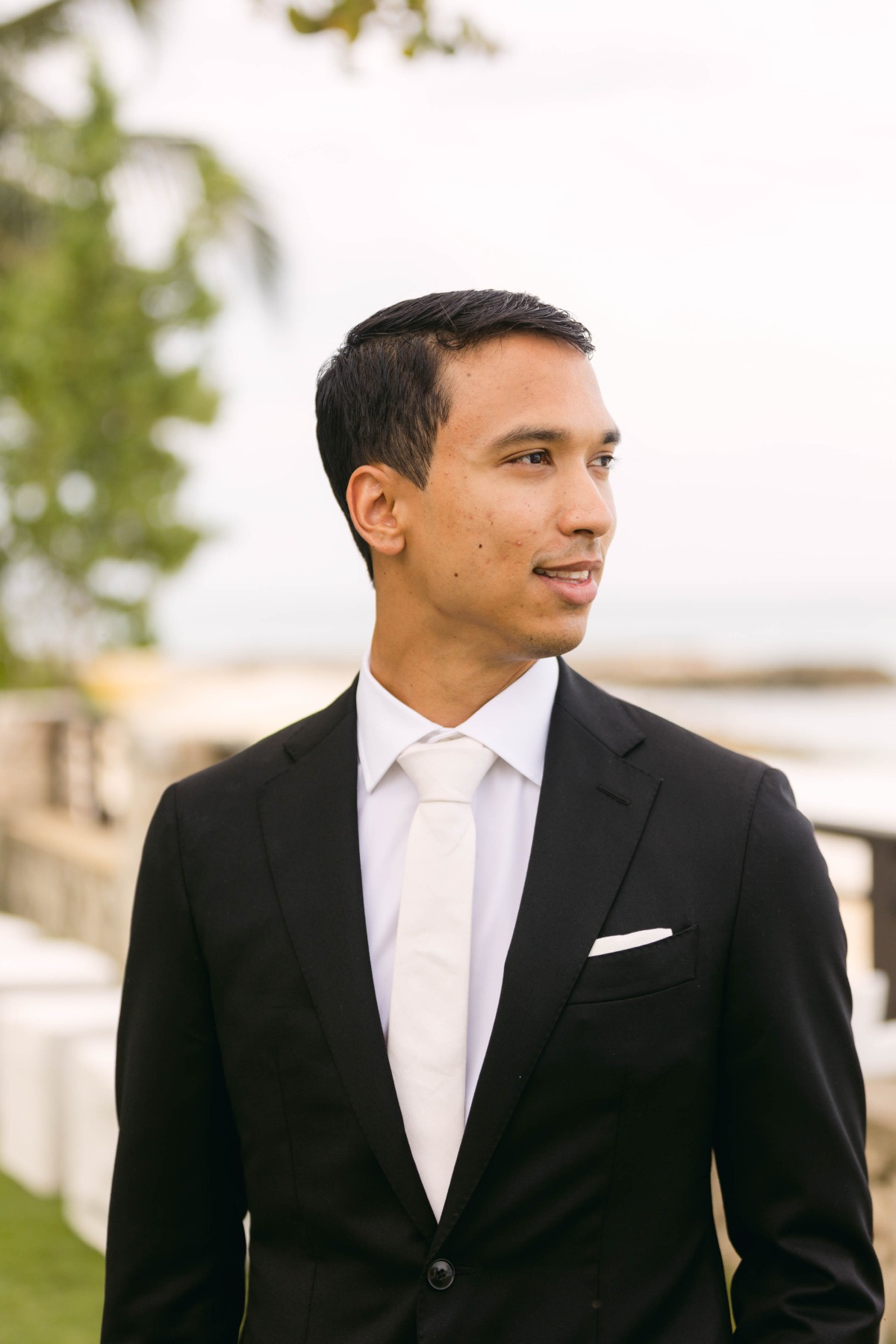 groom portrait ideas
