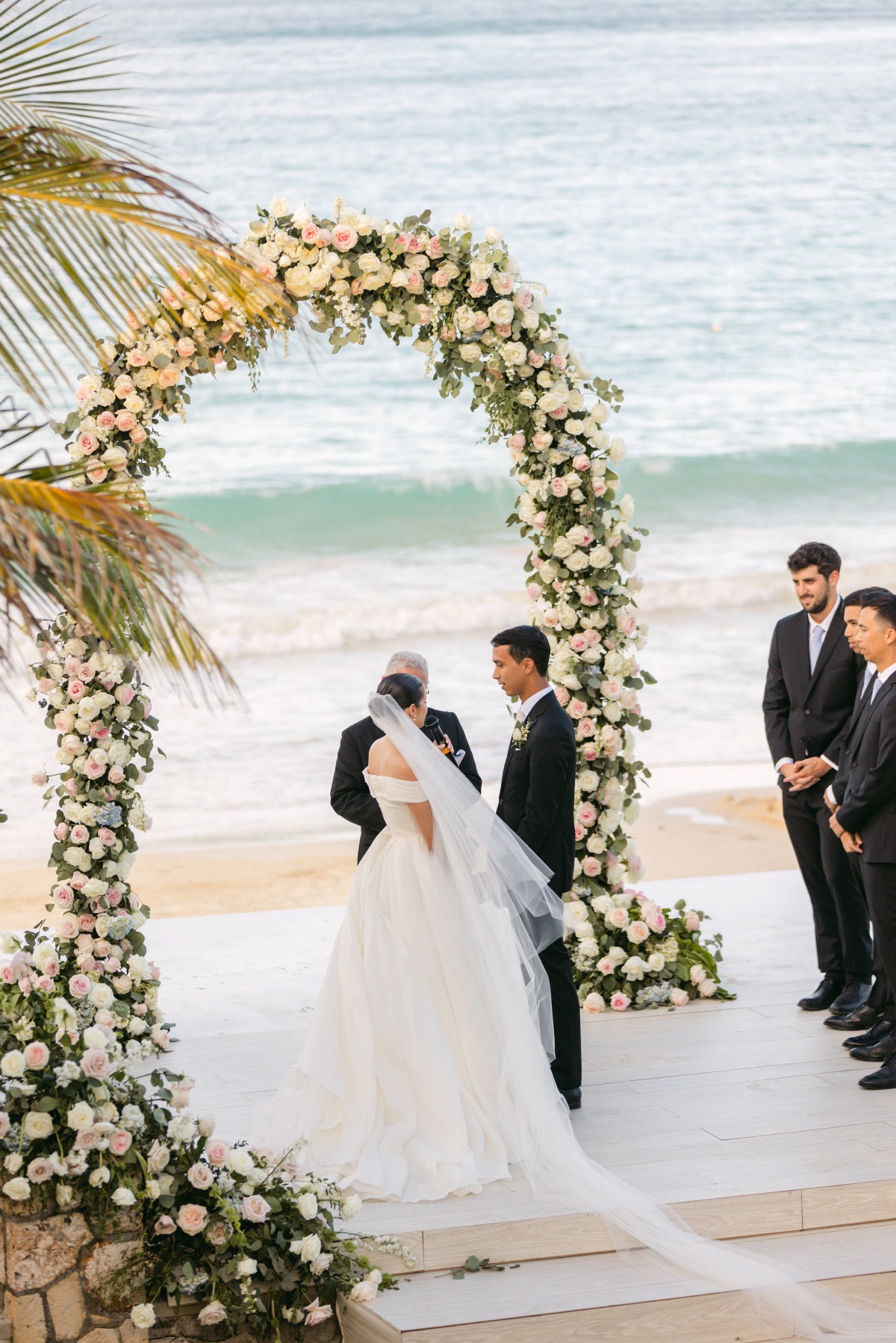 pastel beach wedding ideas