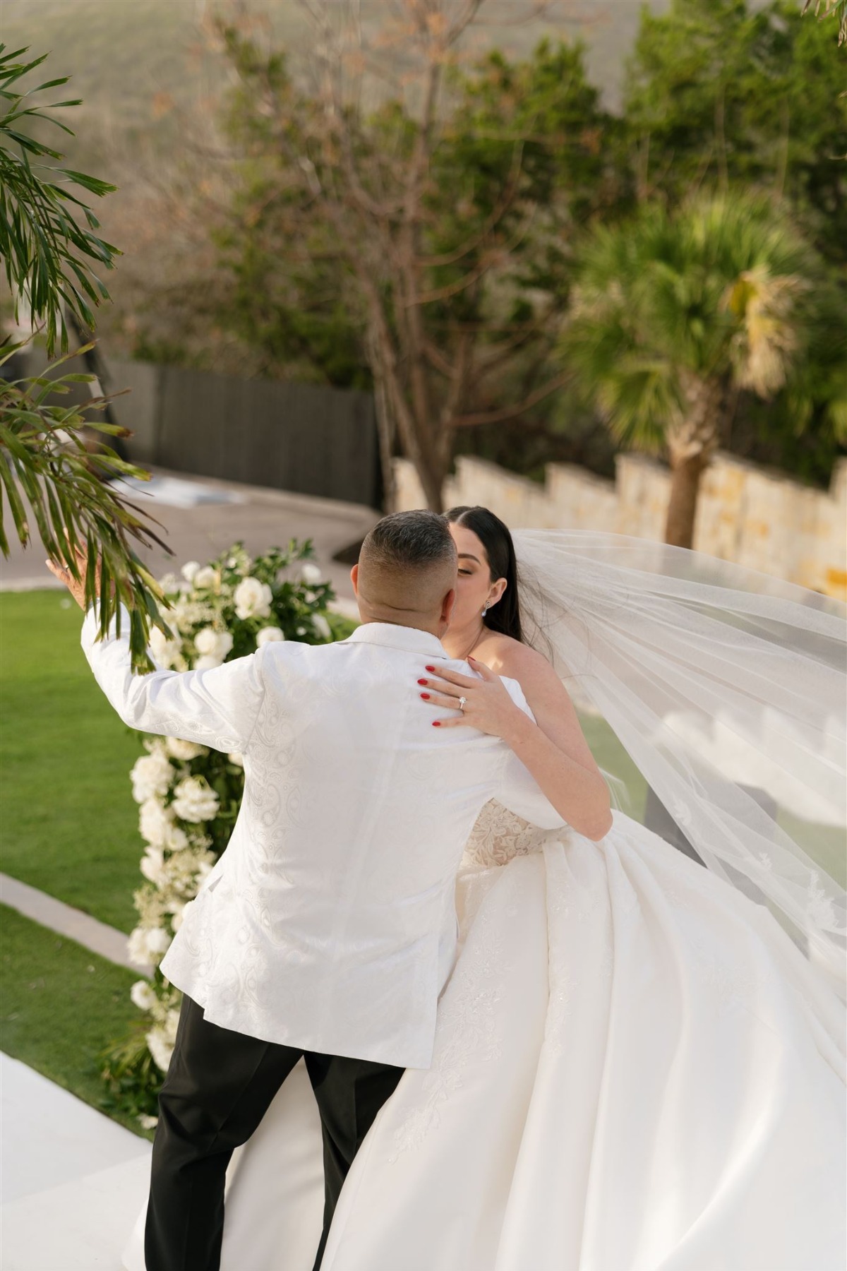 mili-and-tom-sneak-peeks-faith-and-fire-the-cove-austin-tx-089_websize