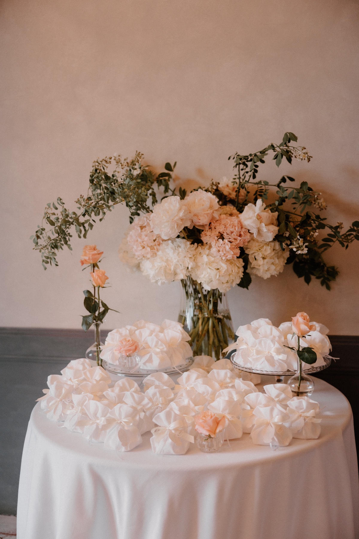 small sacks for wedding favors