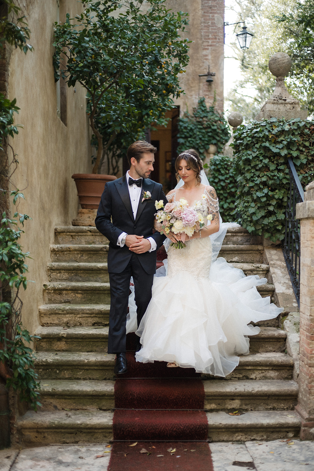 tuscan-wedding-photographer-at-borgo-stomennano-44