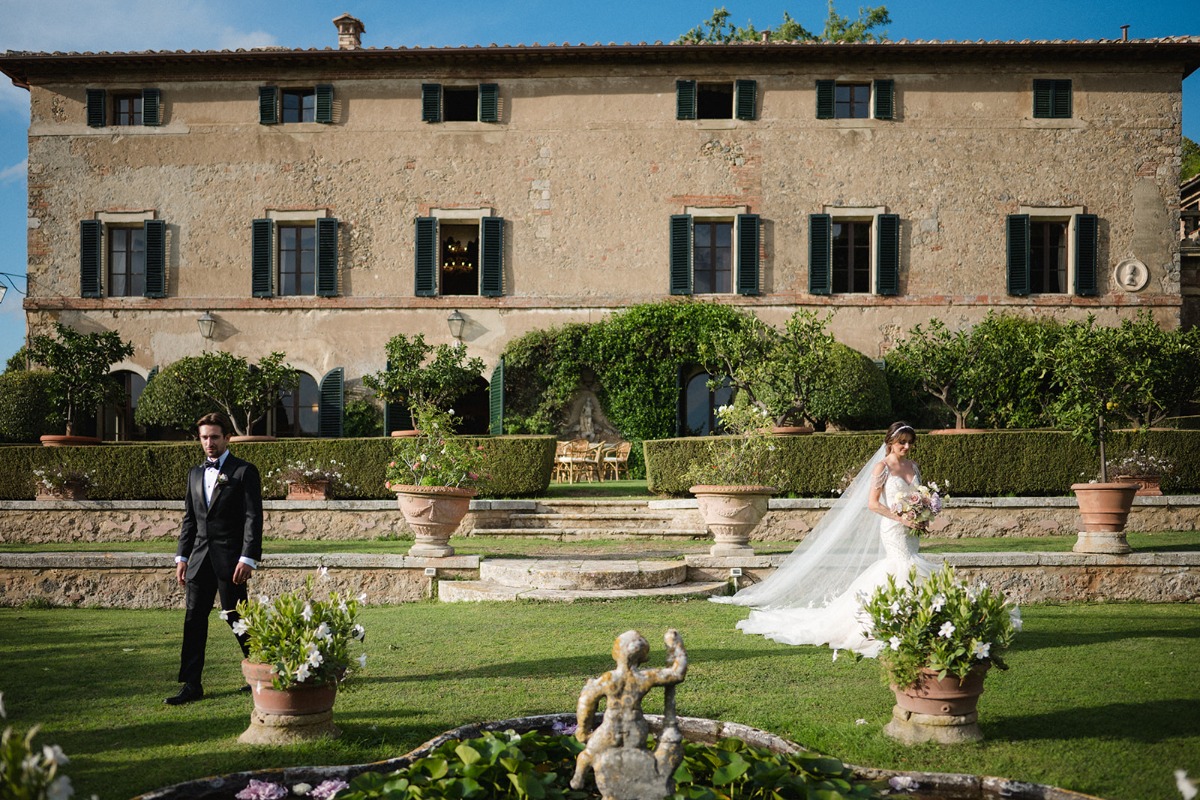 tuscan-wedding-photographer-at-borgo-stomennano-50