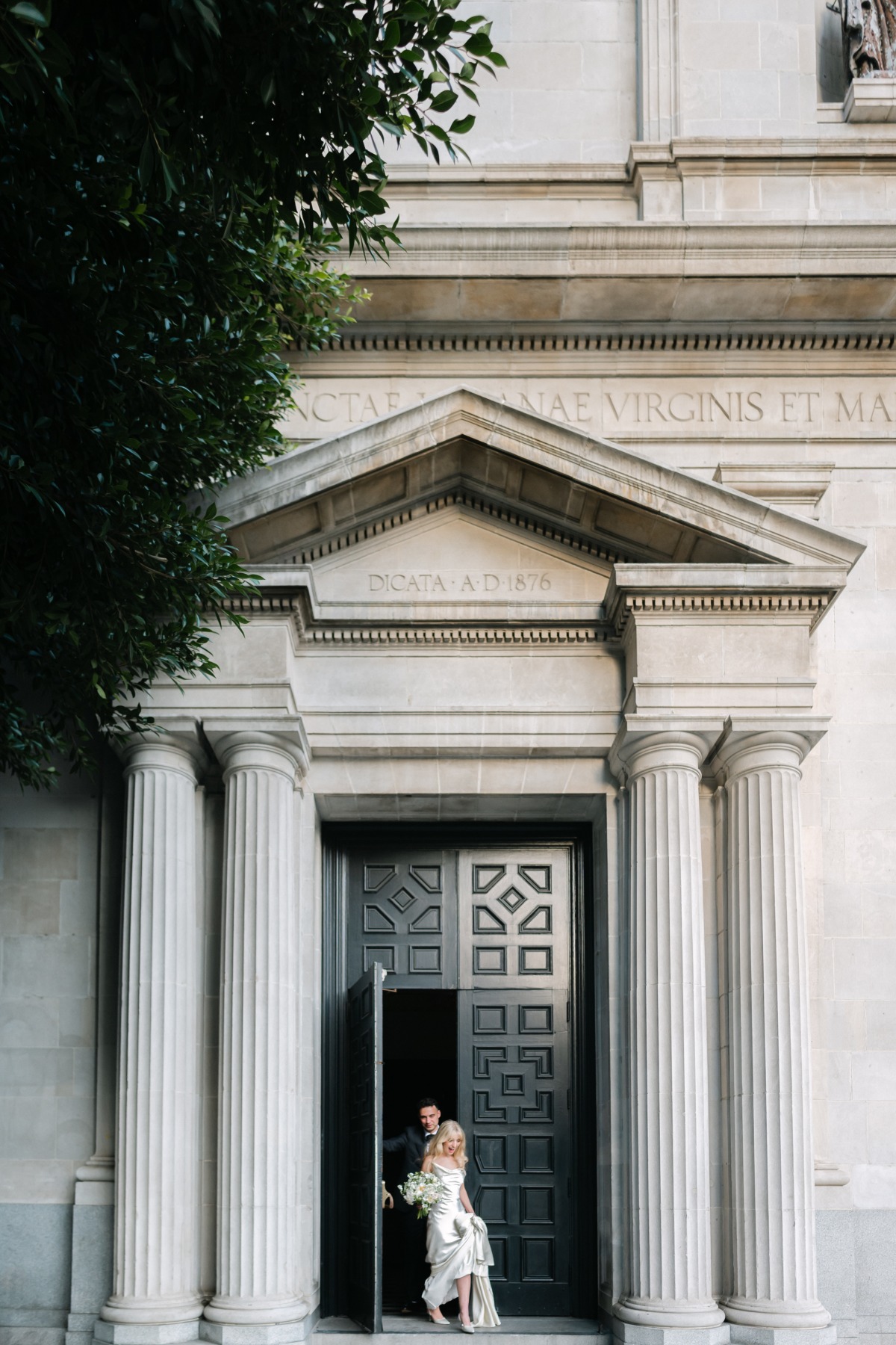 city wedding portraits