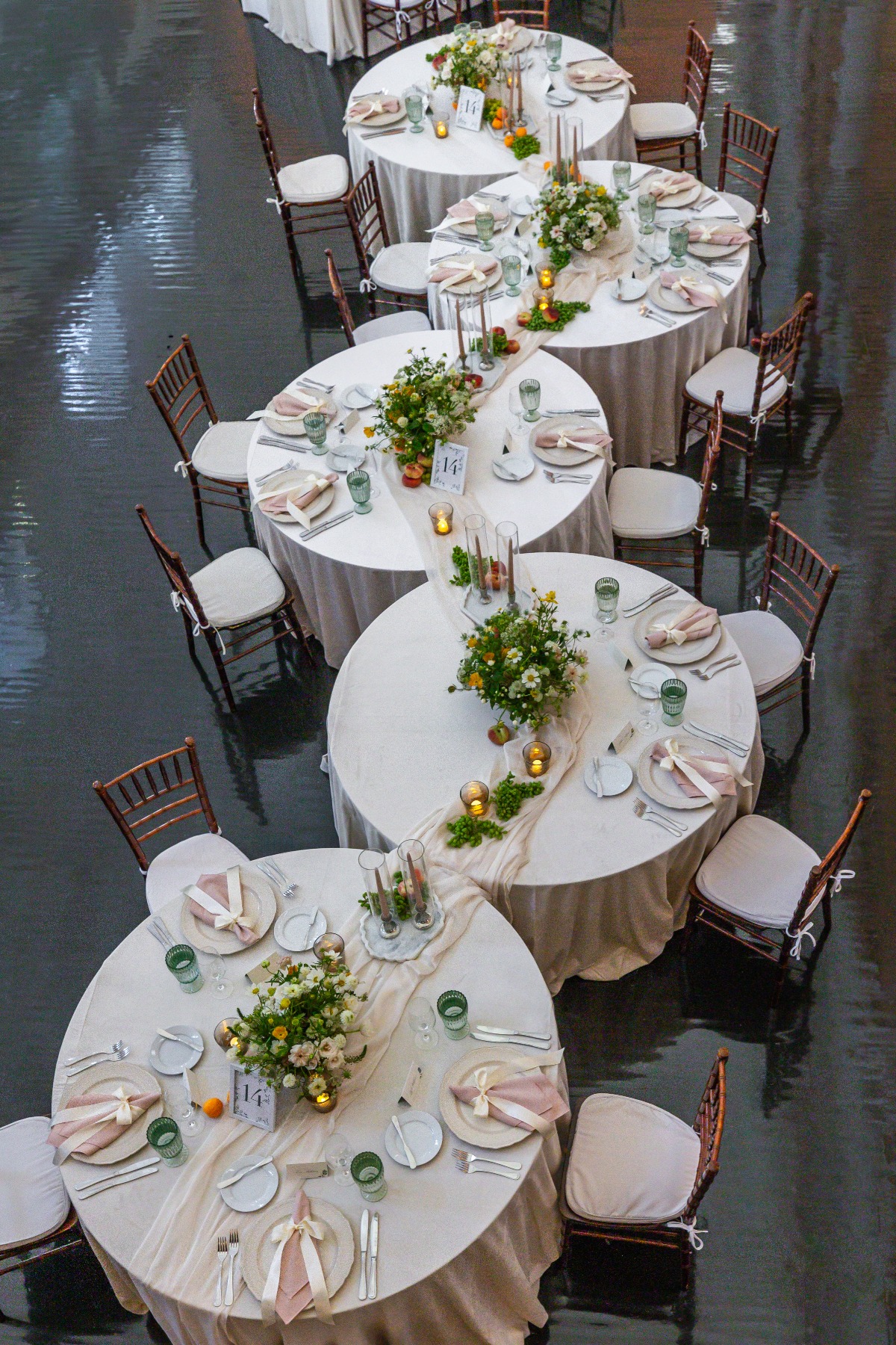 serpentine tables