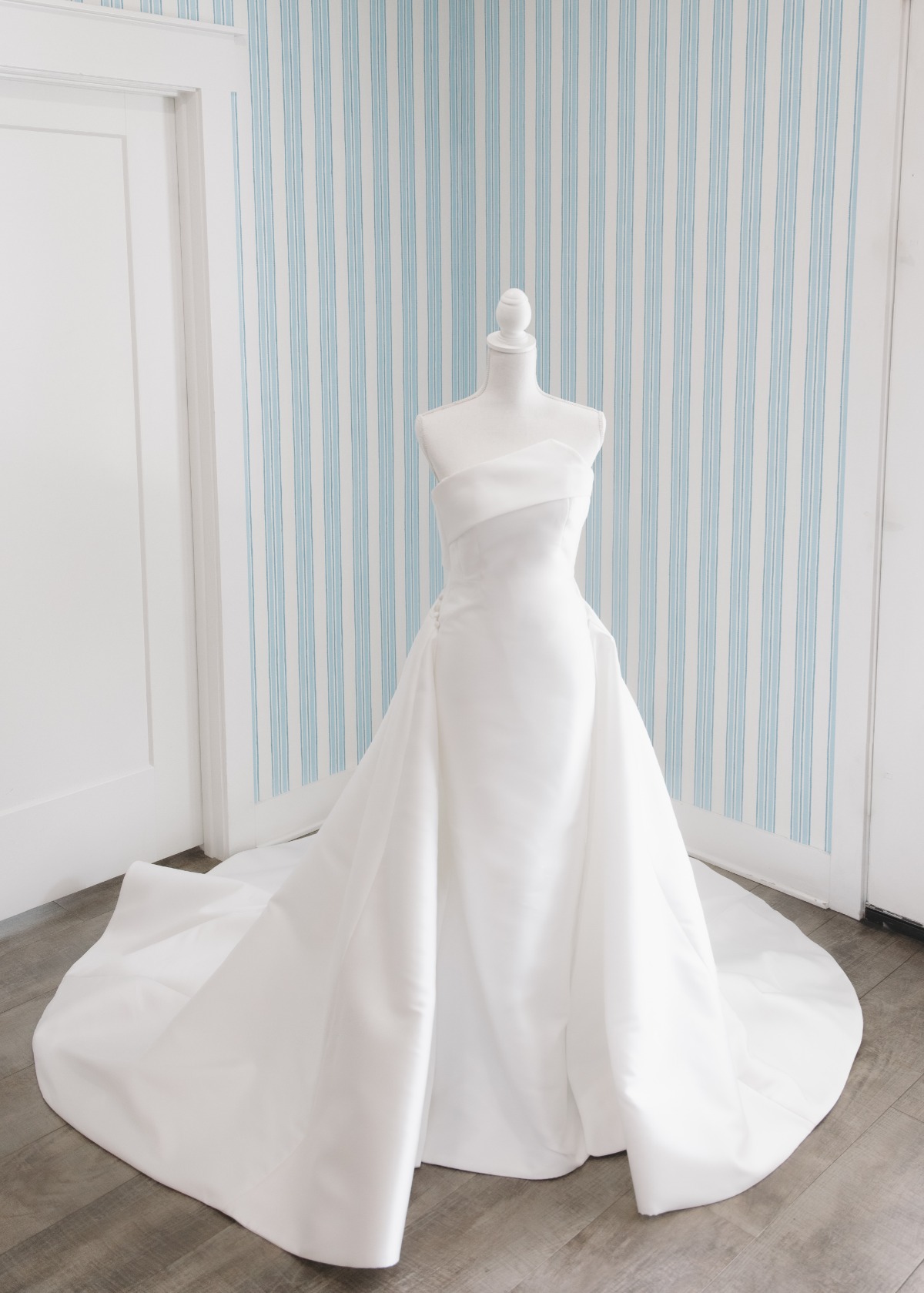 dress form for photographing wedding dress