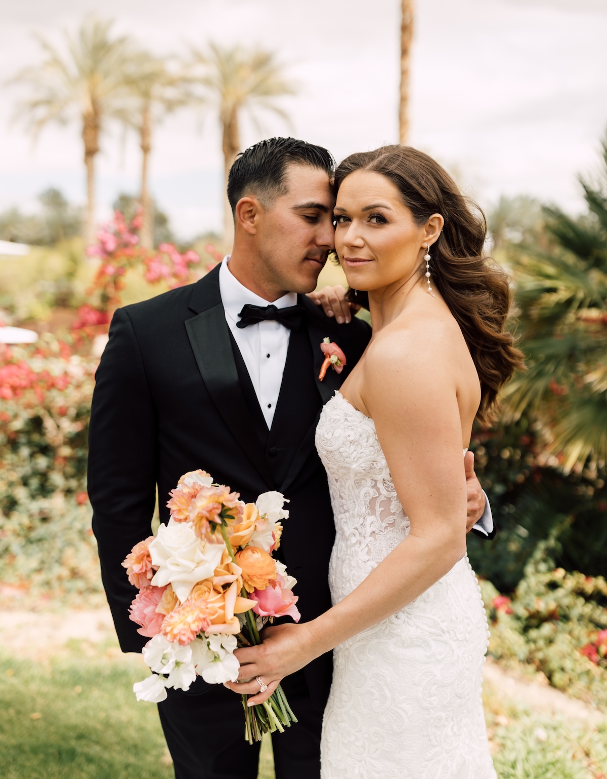 couples portrait pose ideas for wedding