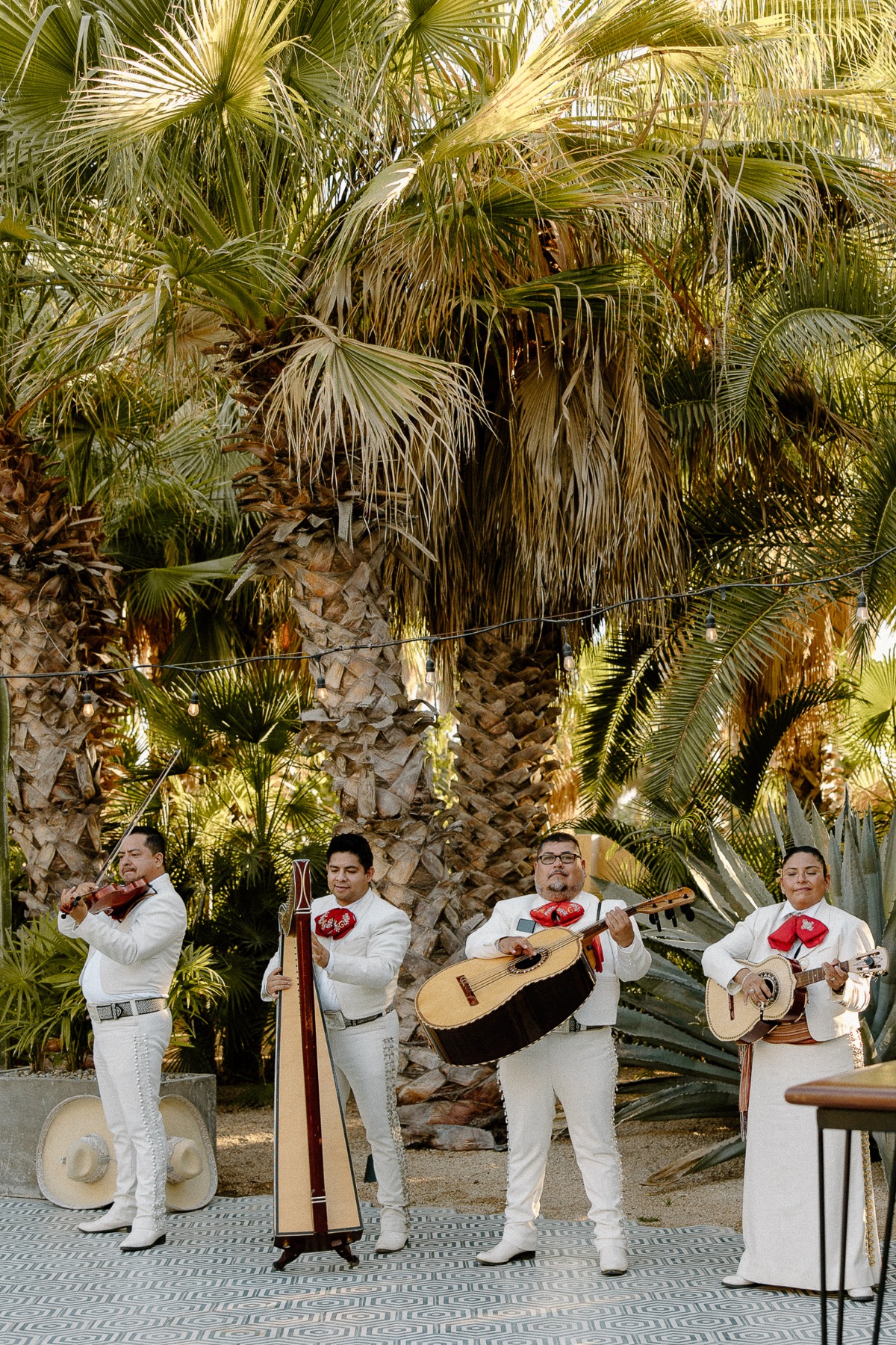 mariachi band in cabo for wedding
