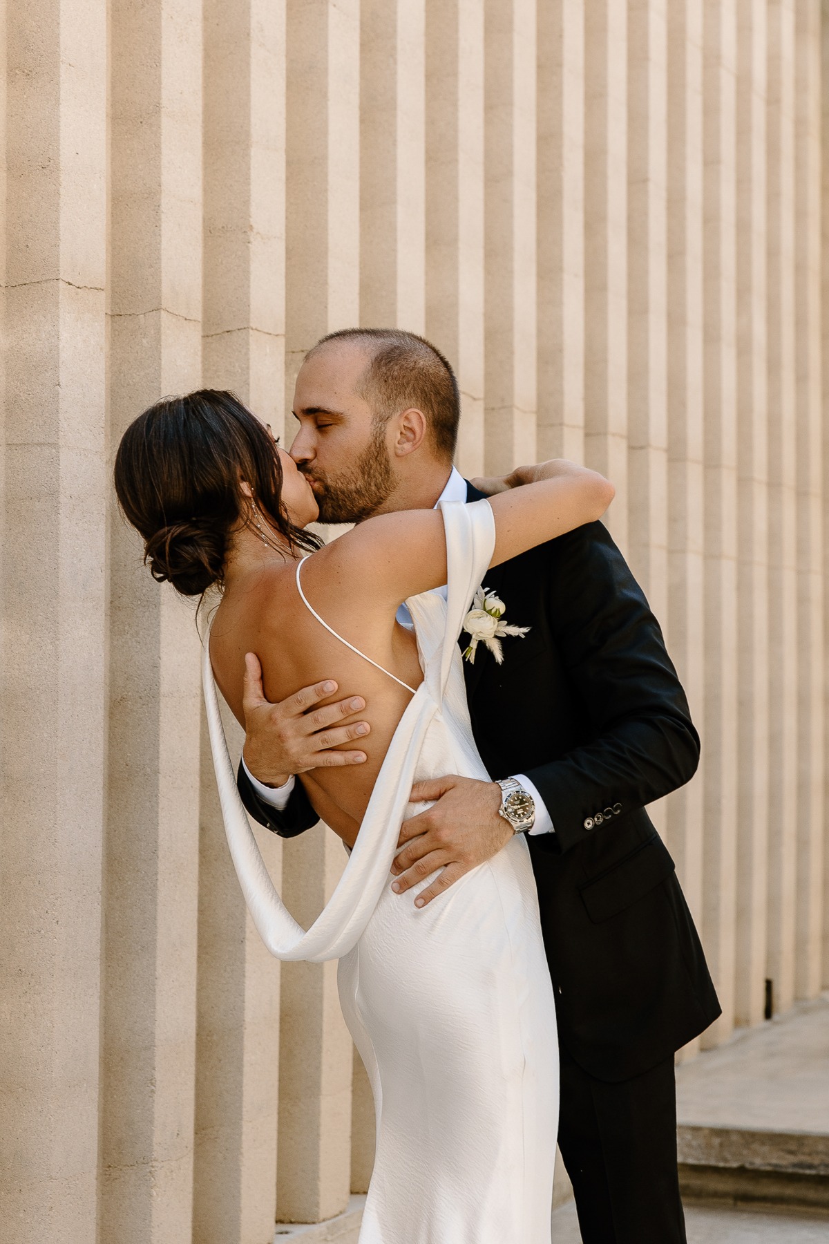 modern backdrop for wedding in cabo