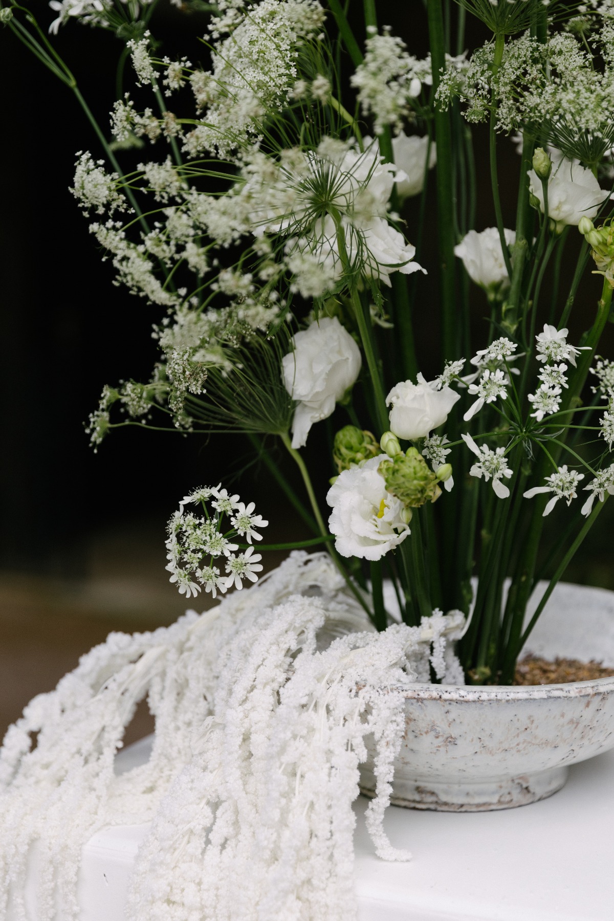 modern monochromatic floral design