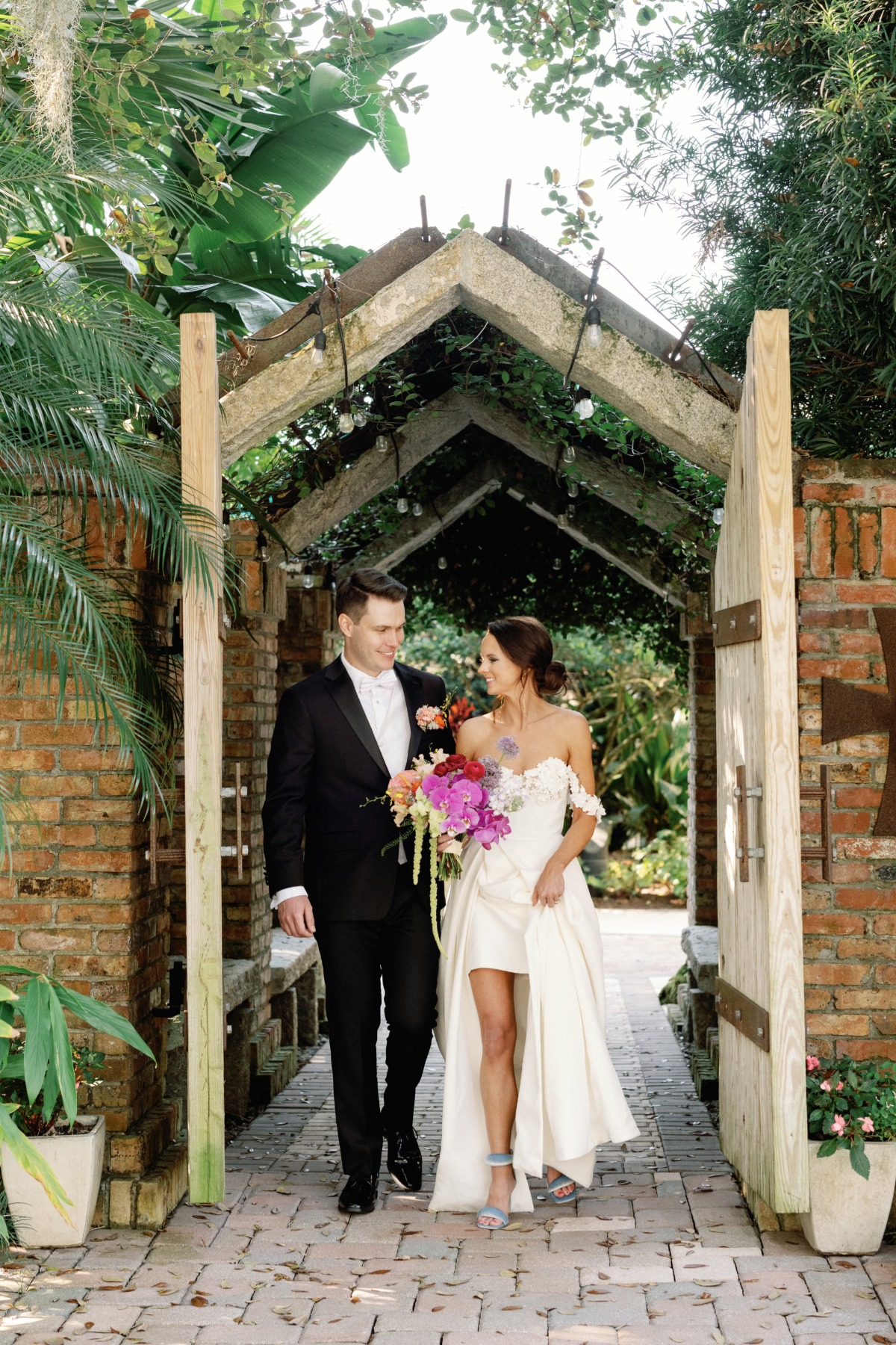 copyright-dewitt-for-love-photography-r-co-hotel-haya-hardemans-garden-tampa-wedding-photographer-425