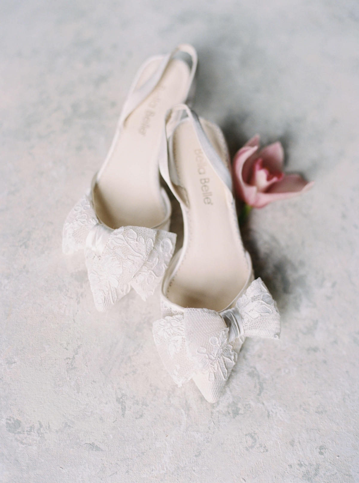enchanting-chateau-wedding_lisa-leanne-photography_14